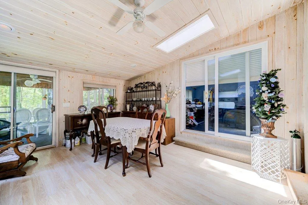 6 Racine Court, Thompson, NY, 2 Bedrooms Bedrooms, 6 Rooms Rooms,2 BathroomsBathrooms,Residential,For Rent,Racine,0,1020601 6 Racine Court, Thompson, NY, 2 Bedrooms Bedrooms, 6 Rooms Rooms,2 BathroomsBathrooms,Residential,For Rent,Racine,0,1020601