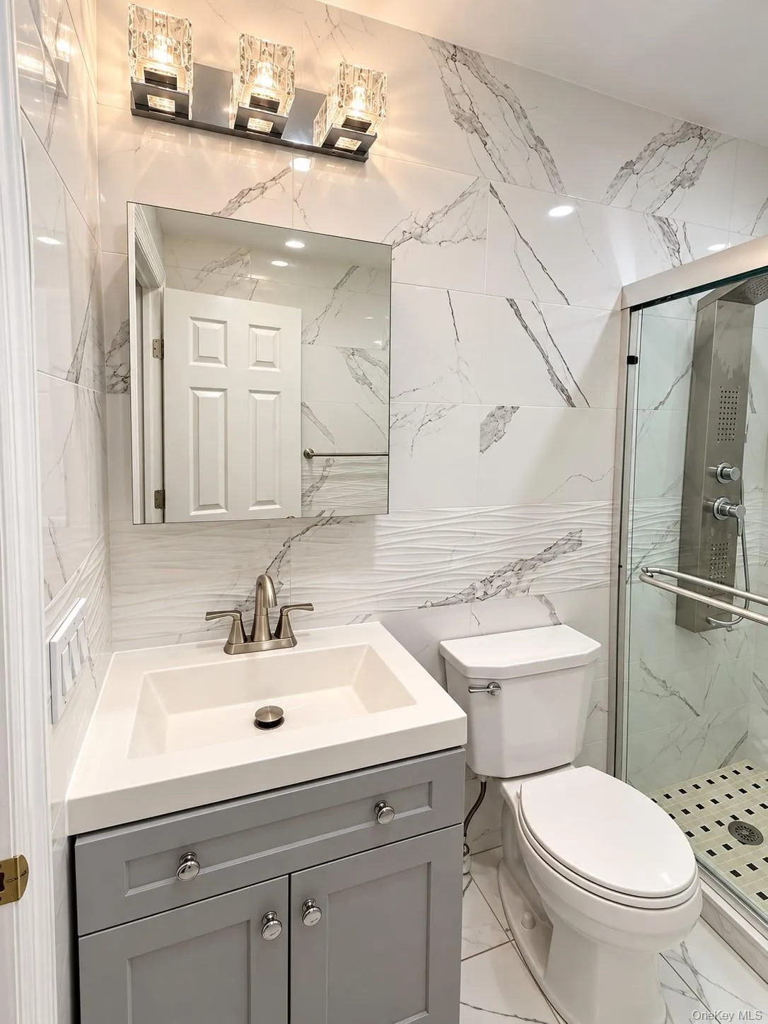 13 Knoll Place, Glen Cove, NY, 3 Bedrooms Bedrooms, 6 Rooms Rooms,2 BathroomsBathrooms,Residential,For Rent,Knoll,0,1020604 13 Knoll Place, Glen Cove, NY, 3 Bedrooms Bedrooms, 6 Rooms Rooms,2 BathroomsBathrooms,Residential,For Rent,Knoll,0,1020604