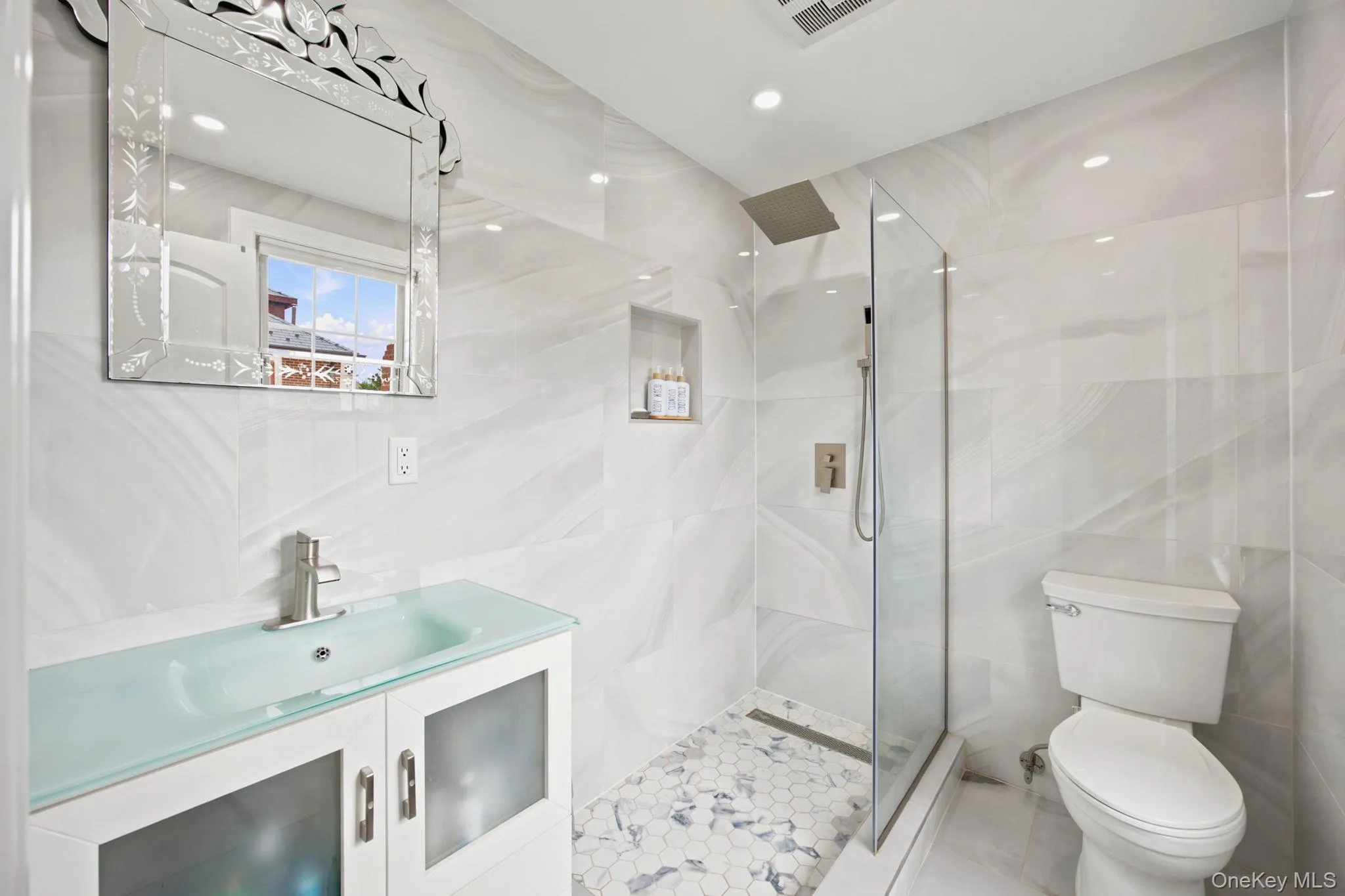 21448 29th Avenue, New York, NY, 3 Bedrooms Bedrooms, 10 Rooms Rooms,3 BathroomsBathrooms,Residential,For Rent,29th,0,1020611 21448 29th Avenue, New York, NY, 3 Bedrooms Bedrooms, 10 Rooms Rooms,3 BathroomsBathrooms,Residential,For Rent,29th,0,1020611