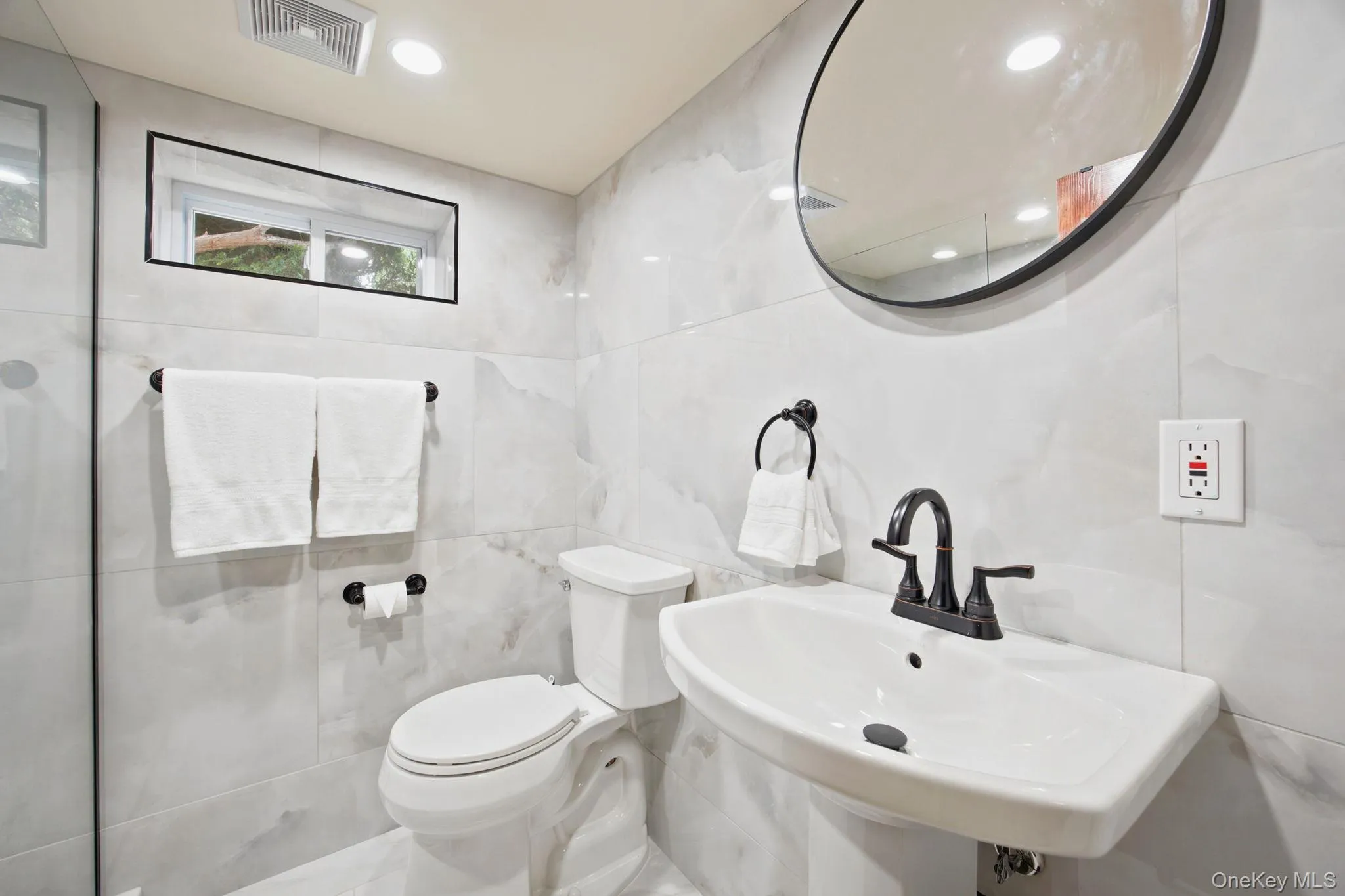 21448 29th Avenue, New York, NY, 3 Bedrooms Bedrooms, 10 Rooms Rooms,3 BathroomsBathrooms,Residential,For Rent,29th,0,1020611 21448 29th Avenue, New York, NY, 3 Bedrooms Bedrooms, 10 Rooms Rooms,3 BathroomsBathrooms,Residential,For Rent,29th,0,1020611
