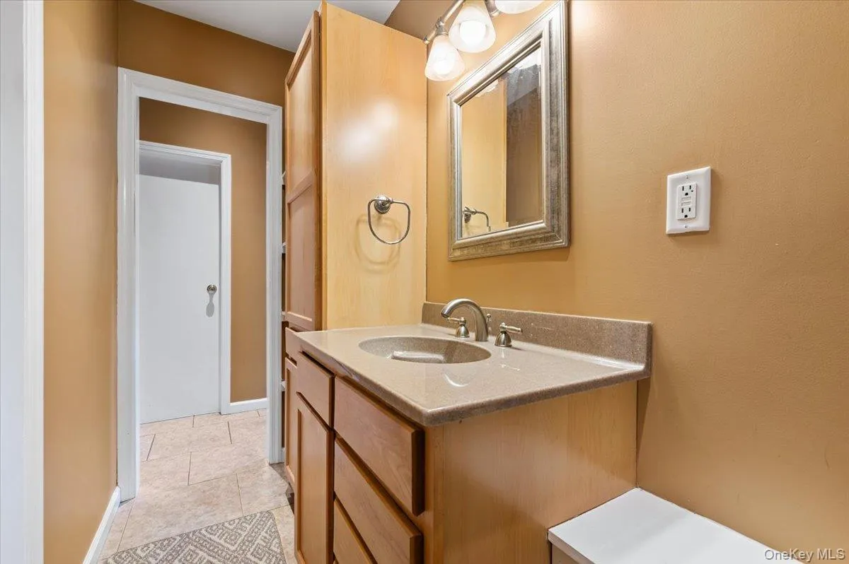 96 Plainview Road, Oyster Bay, NY, 6 Bedrooms Bedrooms, 17 Rooms Rooms,5 BathroomsBathrooms,Residential,For Rent,Plainview,0,1020613 96 Plainview Road, Oyster Bay, NY, 6 Bedrooms Bedrooms, 17 Rooms Rooms,5 BathroomsBathrooms,Residential,For Rent,Plainview,0,1020613