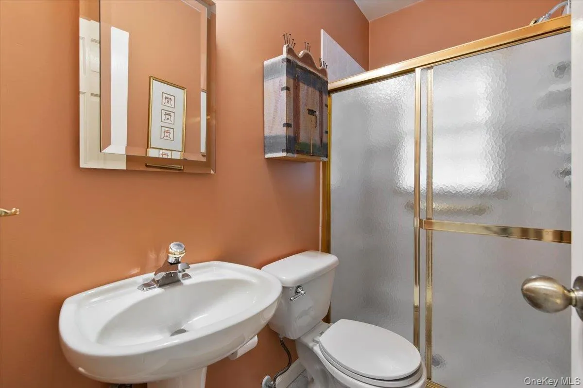 96 Plainview Road, Oyster Bay, NY, 6 Bedrooms Bedrooms, 17 Rooms Rooms,5 BathroomsBathrooms,Residential,For Rent,Plainview,0,1020613 96 Plainview Road, Oyster Bay, NY, 6 Bedrooms Bedrooms, 17 Rooms Rooms,5 BathroomsBathrooms,Residential,For Rent,Plainview,0,1020613