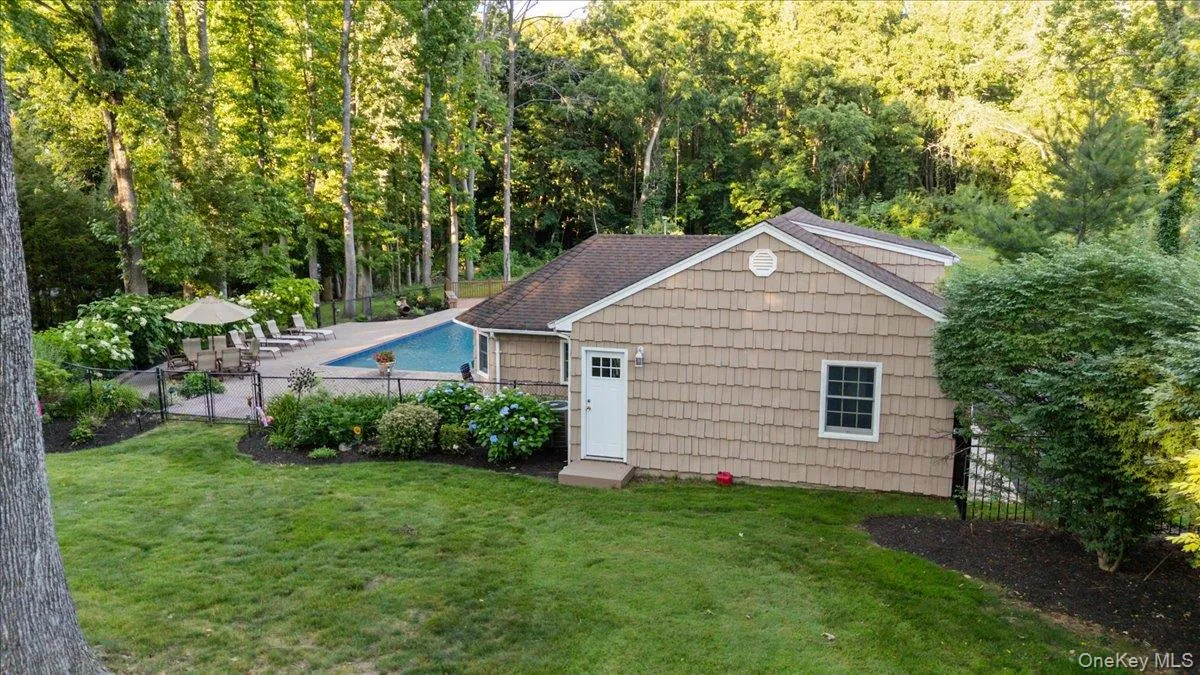 96 Plainview Road, Oyster Bay, NY, 6 Bedrooms Bedrooms, 17 Rooms Rooms,5 BathroomsBathrooms,Residential,For Rent,Plainview,0,1020613 96 Plainview Road, Oyster Bay, NY, 6 Bedrooms Bedrooms, 17 Rooms Rooms,5 BathroomsBathrooms,Residential,For Rent,Plainview,0,1020613
