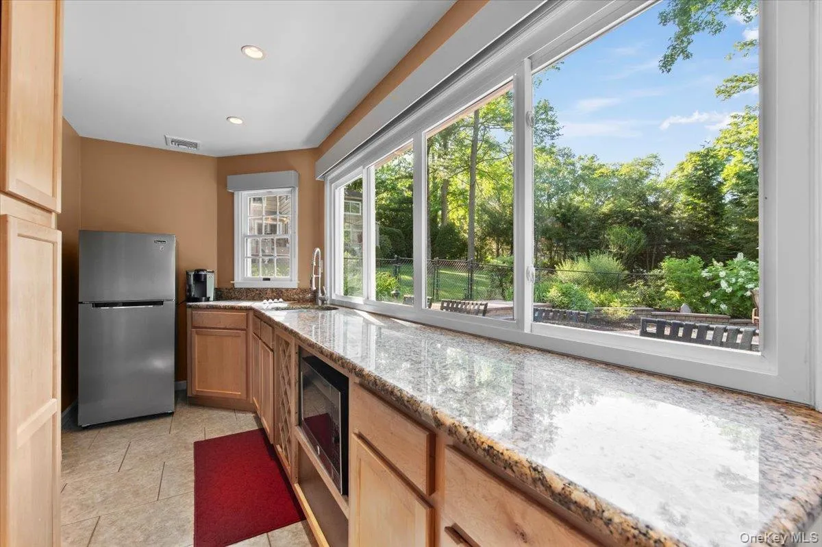 96 Plainview Road, Oyster Bay, NY, 6 Bedrooms Bedrooms, 17 Rooms Rooms,5 BathroomsBathrooms,Residential,For Rent,Plainview,0,1020613 96 Plainview Road, Oyster Bay, NY, 6 Bedrooms Bedrooms, 17 Rooms Rooms,5 BathroomsBathrooms,Residential,For Rent,Plainview,0,1020613