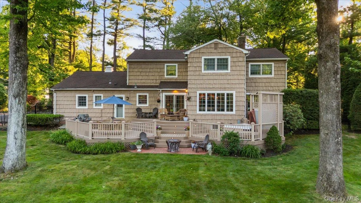 96 Plainview Road, Oyster Bay, NY, 6 Bedrooms Bedrooms, 17 Rooms Rooms,5 BathroomsBathrooms,Residential,For Rent,Plainview,0,1020613 96 Plainview Road, Oyster Bay, NY, 6 Bedrooms Bedrooms, 17 Rooms Rooms,5 BathroomsBathrooms,Residential,For Rent,Plainview,0,1020613