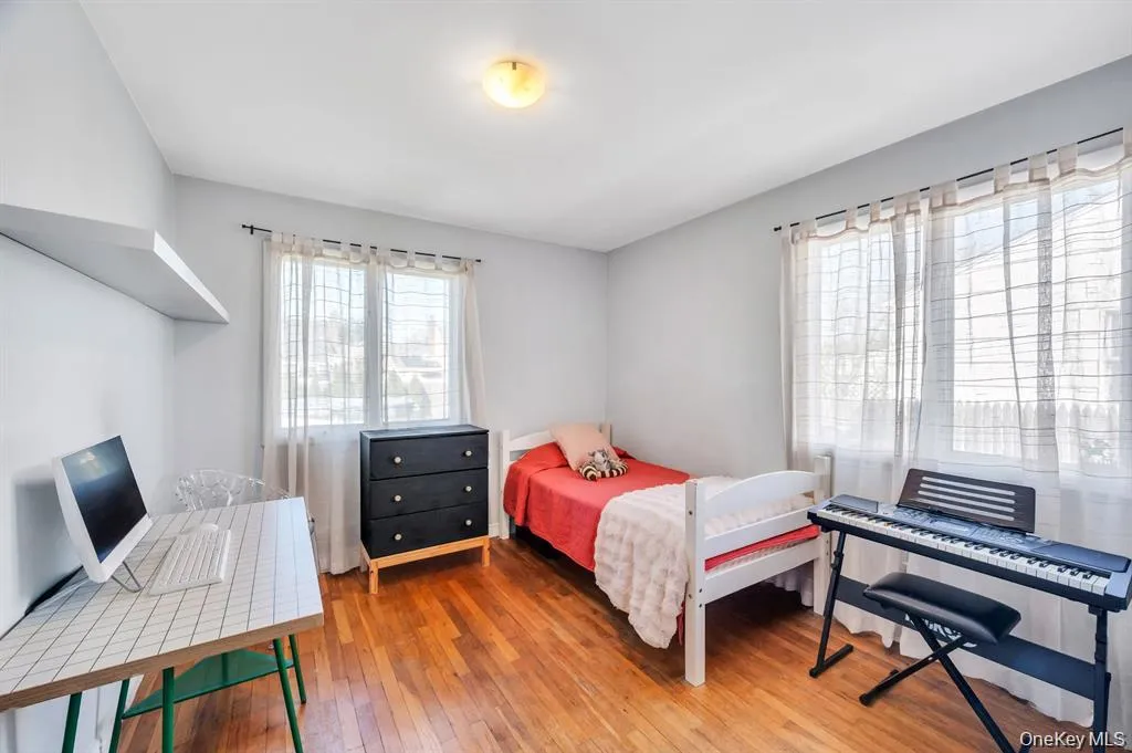 28 Saint Joseph Avenue, Brookhaven, NY, 3 Bedrooms Bedrooms, 6 Rooms Rooms,1 BathroomBathrooms,Residential,For Rent,Saint Joseph,0,1020620 28 Saint Joseph Avenue, Brookhaven, NY, 3 Bedrooms Bedrooms, 6 Rooms Rooms,1 BathroomBathrooms,Residential,For Rent,Saint Joseph,0,1020620