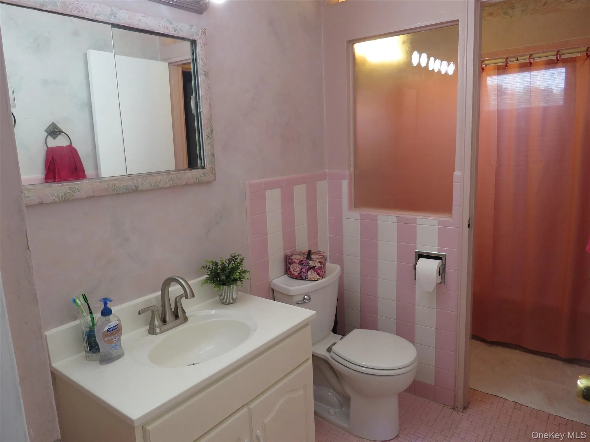 1358 Milanna Lane, Hempstead, NY, 3 Bedrooms Bedrooms, 9 Rooms Rooms,1 BathroomBathrooms,Residential,For Rent,Milanna,0,1020625 1358 Milanna Lane, Hempstead, NY, 3 Bedrooms Bedrooms, 9 Rooms Rooms,1 BathroomBathrooms,Residential,For Rent,Milanna,0,1020625