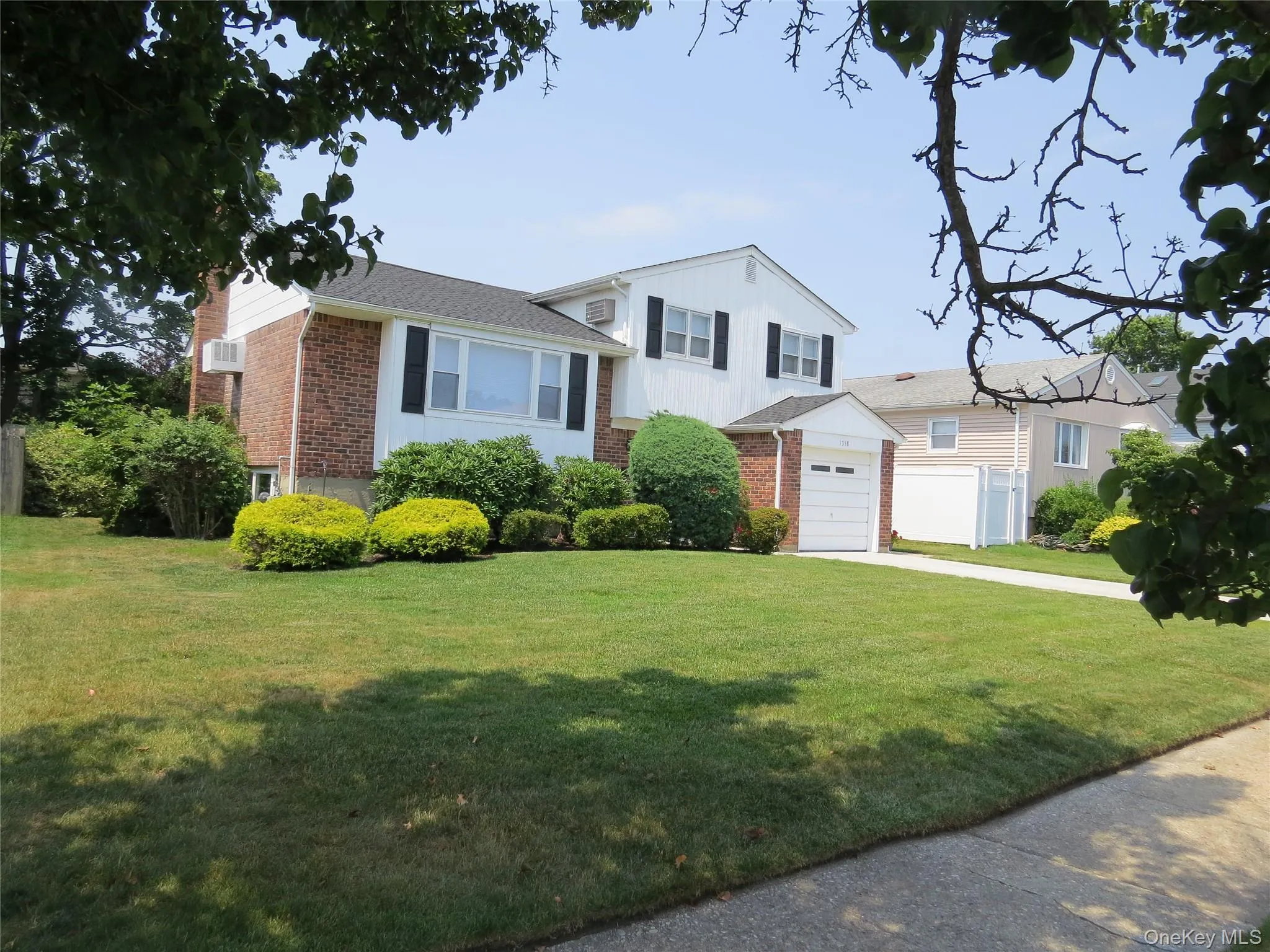 1358 Milanna Lane, Hempstead, NY, 3 Bedrooms Bedrooms, 9 Rooms Rooms,1 BathroomBathrooms,Residential,For Rent,Milanna,0,1020625 1358 Milanna Lane, Hempstead, NY, 3 Bedrooms Bedrooms, 9 Rooms Rooms,1 BathroomBathrooms,Residential,For Rent,Milanna,0,1020625