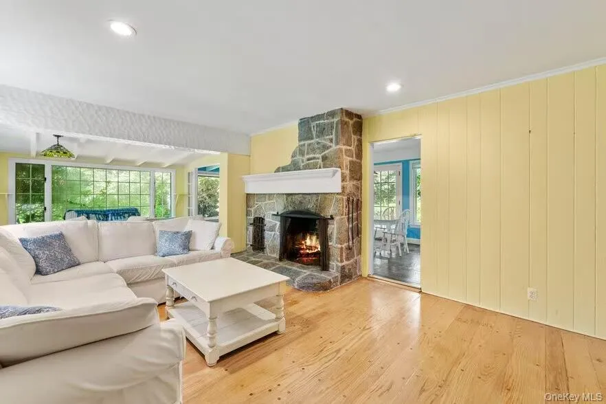 76 Wensley Drive, North Hempstead, NY, 4 Bedrooms Bedrooms, 9 Rooms Rooms,3 BathroomsBathrooms,Residential Lease,For Rent,Wensley,0,1020627 76 Wensley Drive, North Hempstead, NY, 4 Bedrooms Bedrooms, 9 Rooms Rooms,3 BathroomsBathrooms,Residential Lease,For Rent,Wensley,0,1020627