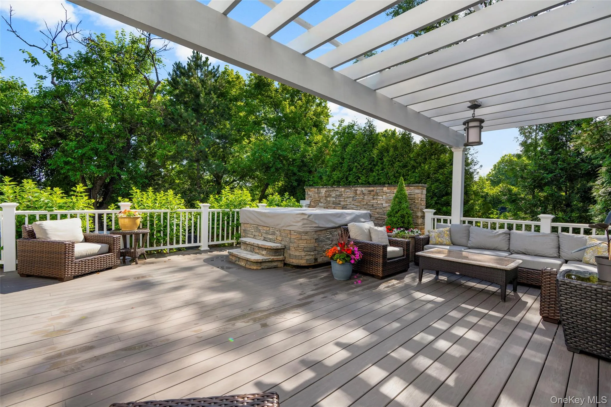 4 Griffen Drive, Mamaroneck, NY, 5 Bedrooms Bedrooms, 10 Rooms Rooms,4 BathroomsBathrooms,Residential,For Rent,Griffen,0,1020631 4 Griffen Drive, Mamaroneck, NY, 5 Bedrooms Bedrooms, 10 Rooms Rooms,4 BathroomsBathrooms,Residential,For Rent,Griffen,0,1020631