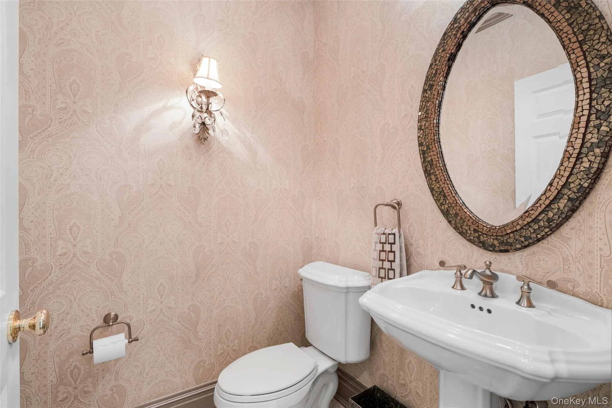 4 Griffen Drive, Mamaroneck, NY, 5 Bedrooms Bedrooms, 10 Rooms Rooms,4 BathroomsBathrooms,Residential,For Rent,Griffen,0,1020631 4 Griffen Drive, Mamaroneck, NY, 5 Bedrooms Bedrooms, 10 Rooms Rooms,4 BathroomsBathrooms,Residential,For Rent,Griffen,0,1020631