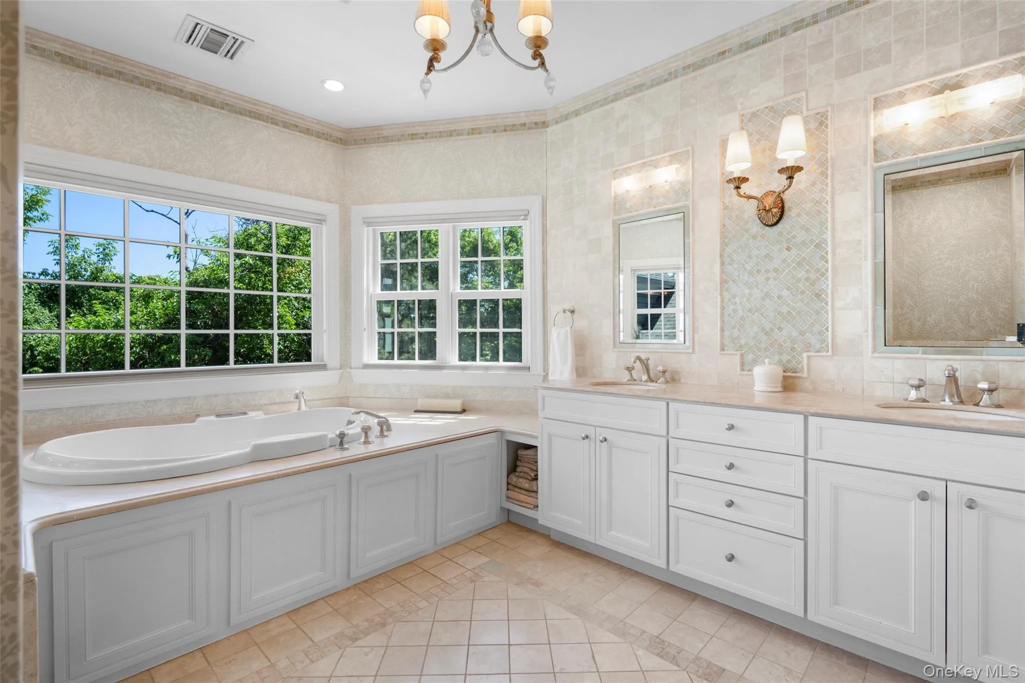 4 Griffen Drive, Mamaroneck, NY, 5 Bedrooms Bedrooms, 10 Rooms Rooms,4 BathroomsBathrooms,Residential,For Rent,Griffen,0,1020631 4 Griffen Drive, Mamaroneck, NY, 5 Bedrooms Bedrooms, 10 Rooms Rooms,4 BathroomsBathrooms,Residential,For Rent,Griffen,0,1020631