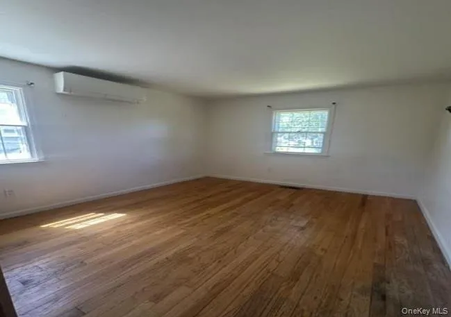 888 Pondview Road, Riverhead, NY, 5 Bedrooms Bedrooms, 10 Rooms Rooms,3 BathroomsBathrooms,Residential,For Rent,Pondview,0,1020632 888 Pondview Road, Riverhead, NY, 5 Bedrooms Bedrooms, 10 Rooms Rooms,3 BathroomsBathrooms,Residential,For Rent,Pondview,0,1020632