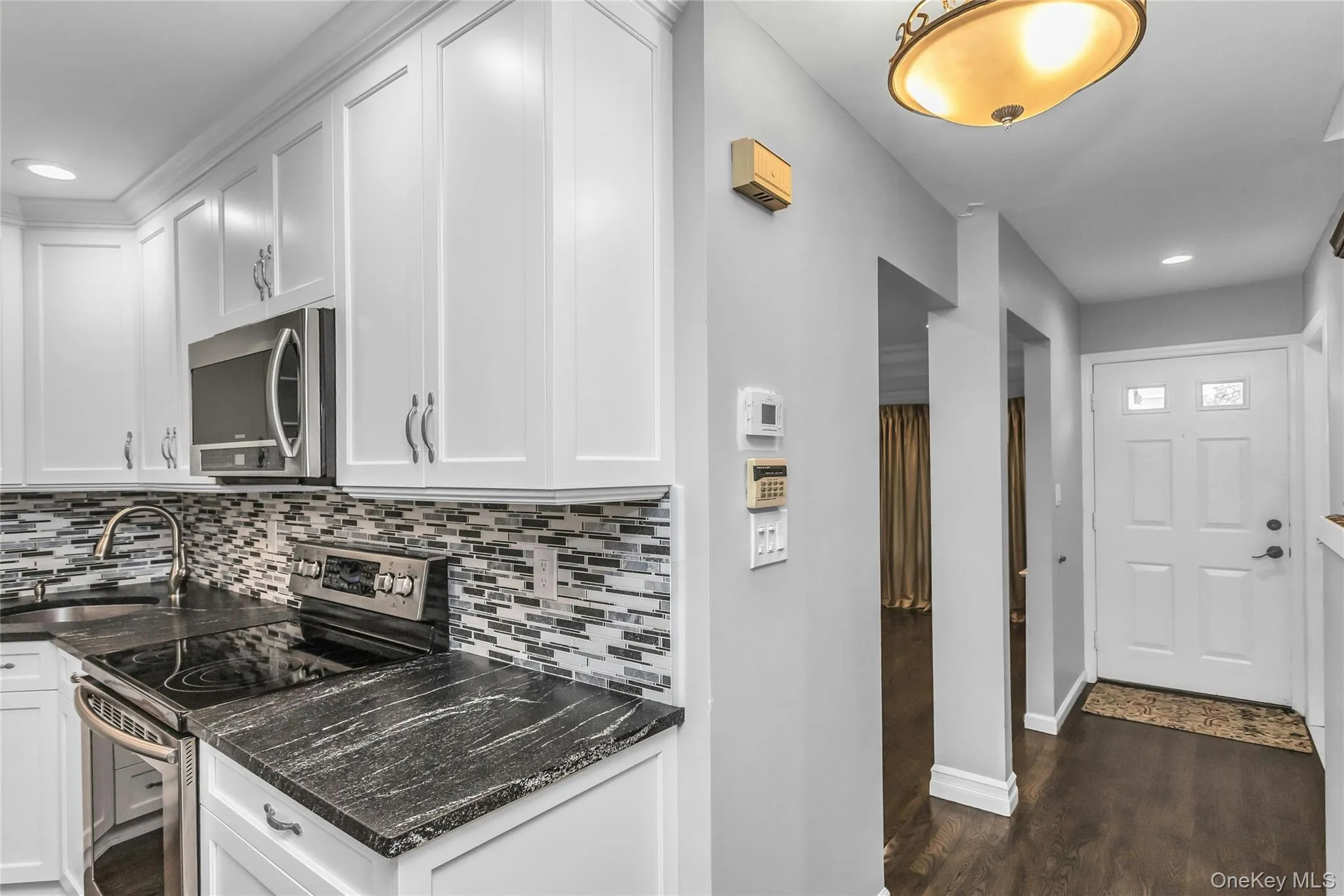 104 Woodlake Drive, Oyster Bay, NY, 3 Bedrooms Bedrooms, 7 Rooms Rooms,2 BathroomsBathrooms,Residential,For Rent,Woodlake,0,1020633 104 Woodlake Drive, Oyster Bay, NY, 3 Bedrooms Bedrooms, 7 Rooms Rooms,2 BathroomsBathrooms,Residential,For Rent,Woodlake,0,1020633