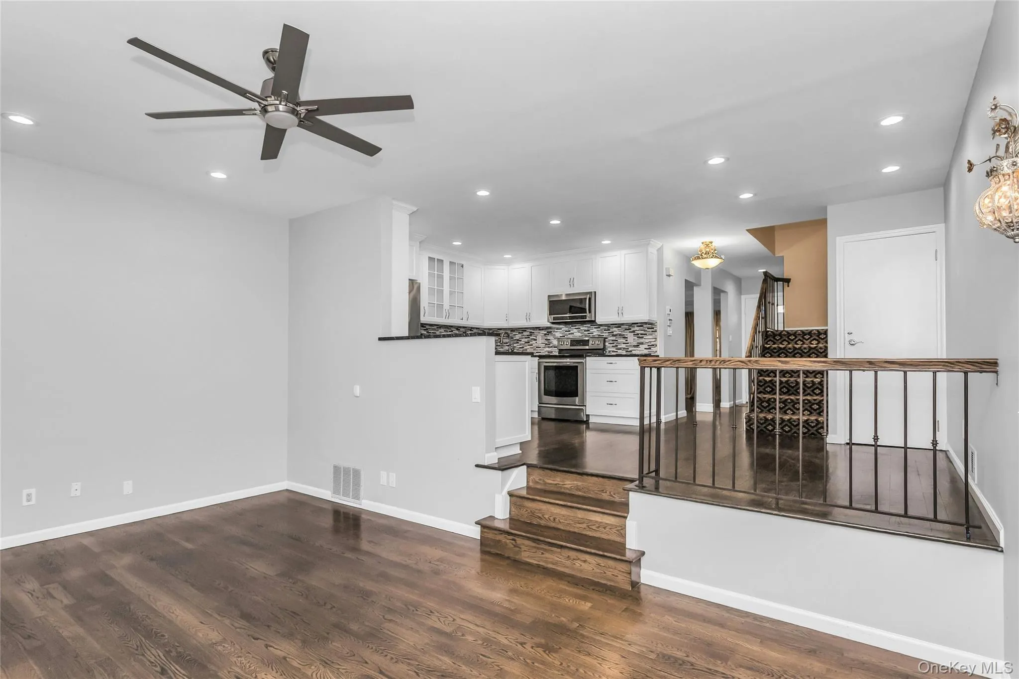 104 Woodlake Drive, Oyster Bay, NY, 3 Bedrooms Bedrooms, 7 Rooms Rooms,2 BathroomsBathrooms,Residential,For Rent,Woodlake,0,1020633 104 Woodlake Drive, Oyster Bay, NY, 3 Bedrooms Bedrooms, 7 Rooms Rooms,2 BathroomsBathrooms,Residential,For Rent,Woodlake,0,1020633