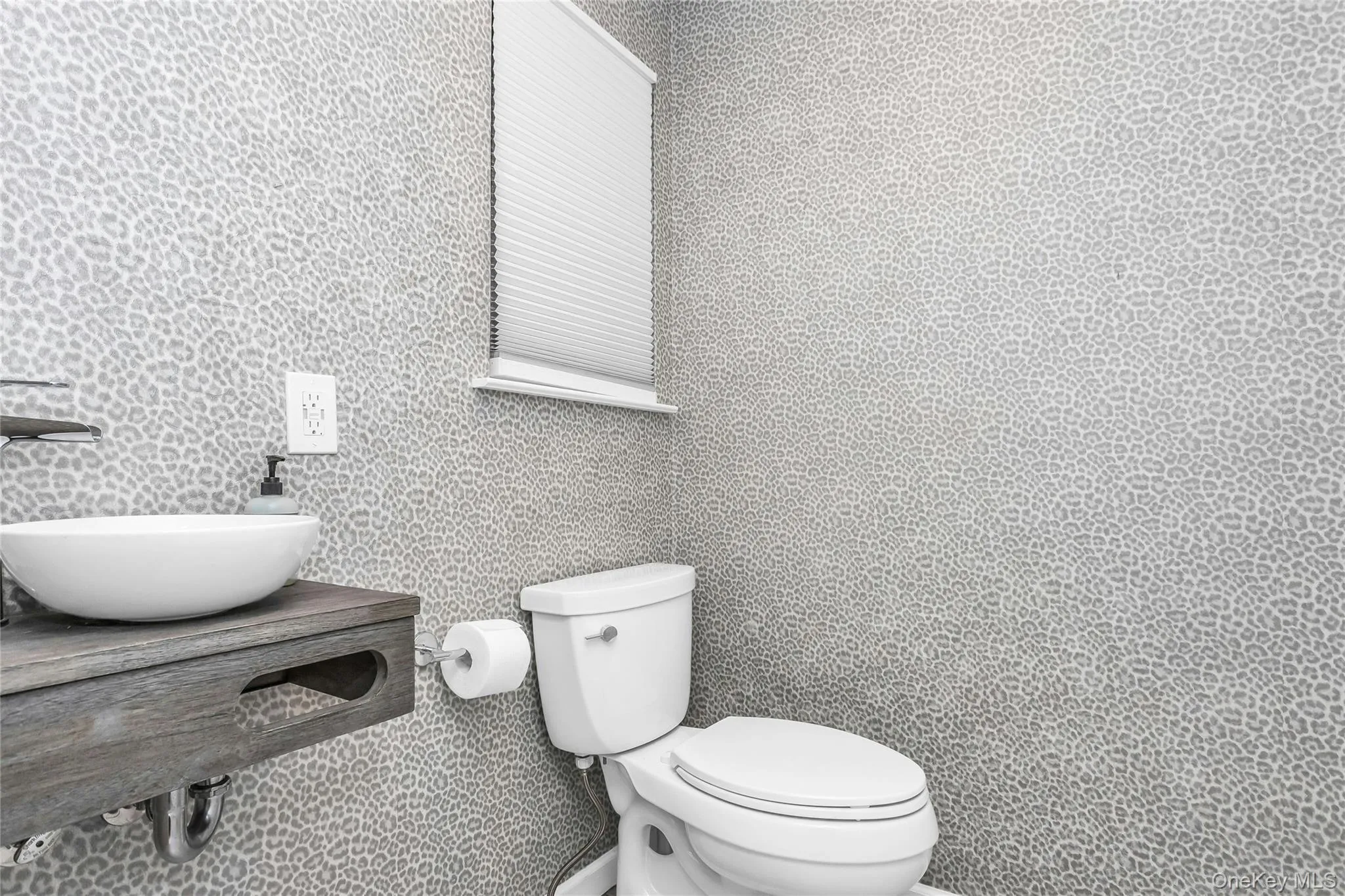 104 Woodlake Drive, Oyster Bay, NY, 3 Bedrooms Bedrooms, 7 Rooms Rooms,2 BathroomsBathrooms,Residential,For Rent,Woodlake,0,1020633 104 Woodlake Drive, Oyster Bay, NY, 3 Bedrooms Bedrooms, 7 Rooms Rooms,2 BathroomsBathrooms,Residential,For Rent,Woodlake,0,1020633