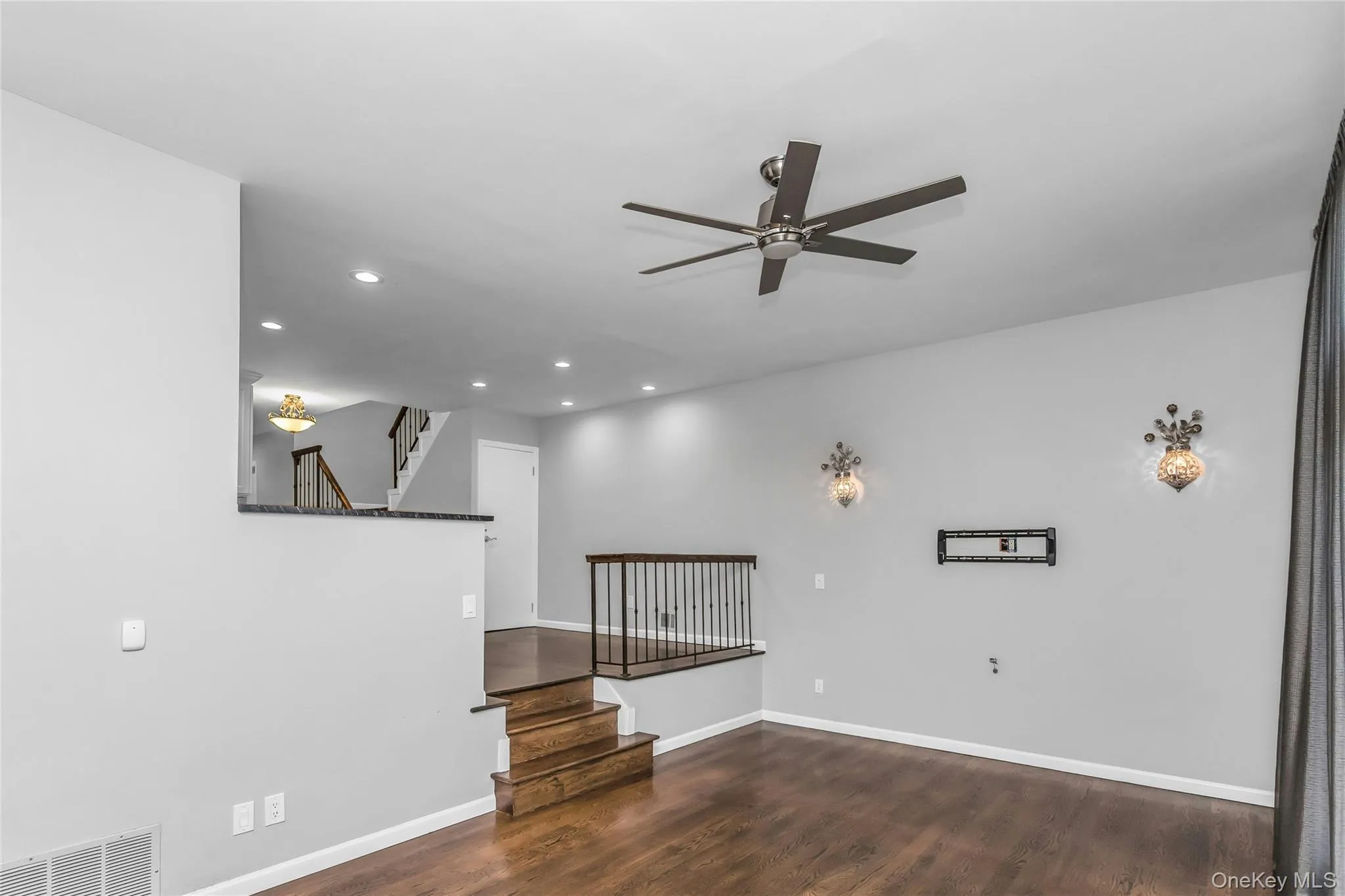 104 Woodlake Drive, Oyster Bay, NY, 3 Bedrooms Bedrooms, 7 Rooms Rooms,2 BathroomsBathrooms,Residential,For Rent,Woodlake,0,1020633 104 Woodlake Drive, Oyster Bay, NY, 3 Bedrooms Bedrooms, 7 Rooms Rooms,2 BathroomsBathrooms,Residential,For Rent,Woodlake,0,1020633