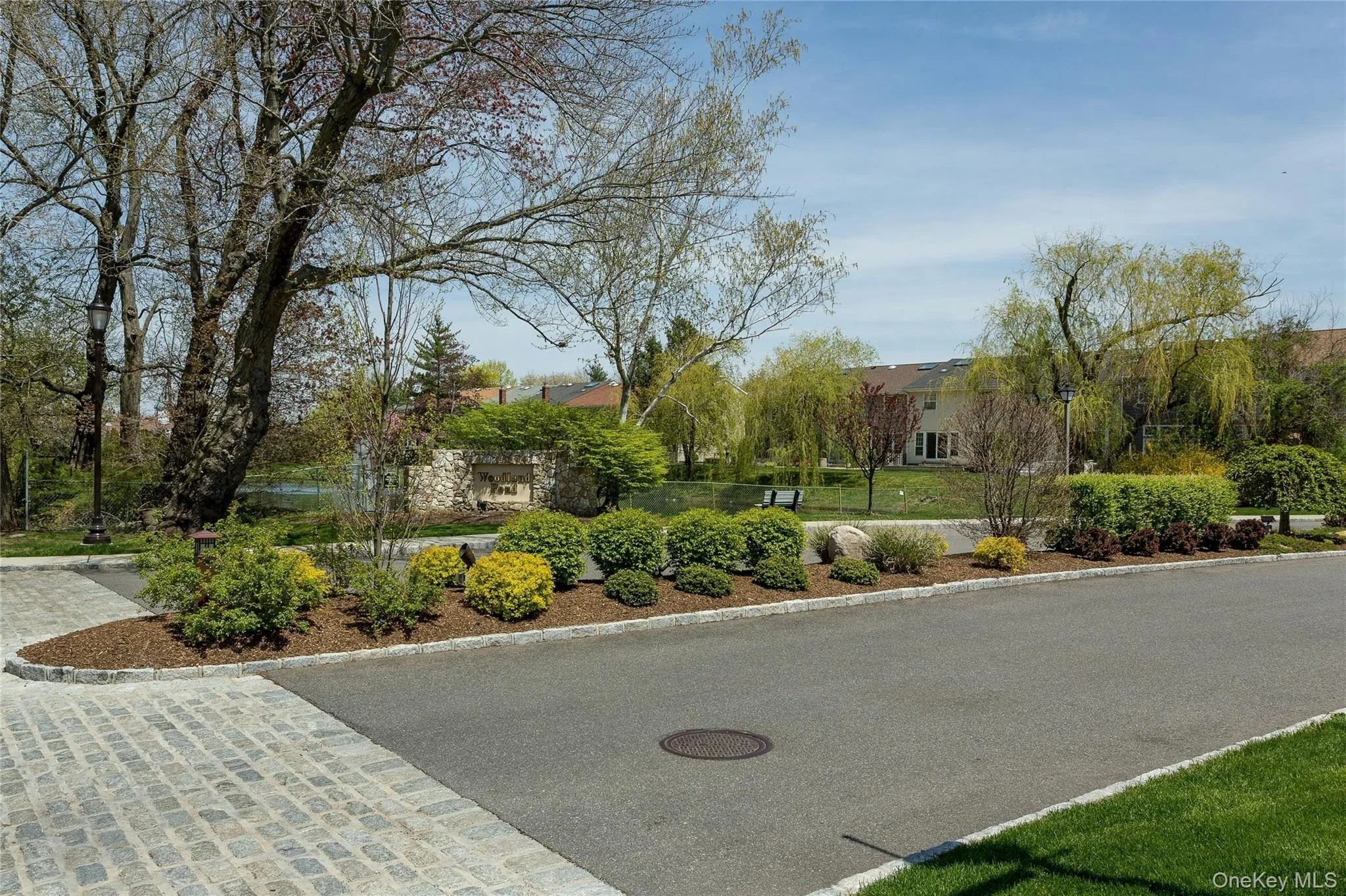 104 Woodlake Drive, Oyster Bay, NY, 3 Bedrooms Bedrooms, 7 Rooms Rooms,2 BathroomsBathrooms,Residential,For Rent,Woodlake,0,1020633 104 Woodlake Drive, Oyster Bay, NY, 3 Bedrooms Bedrooms, 7 Rooms Rooms,2 BathroomsBathrooms,Residential,For Rent,Woodlake,0,1020633