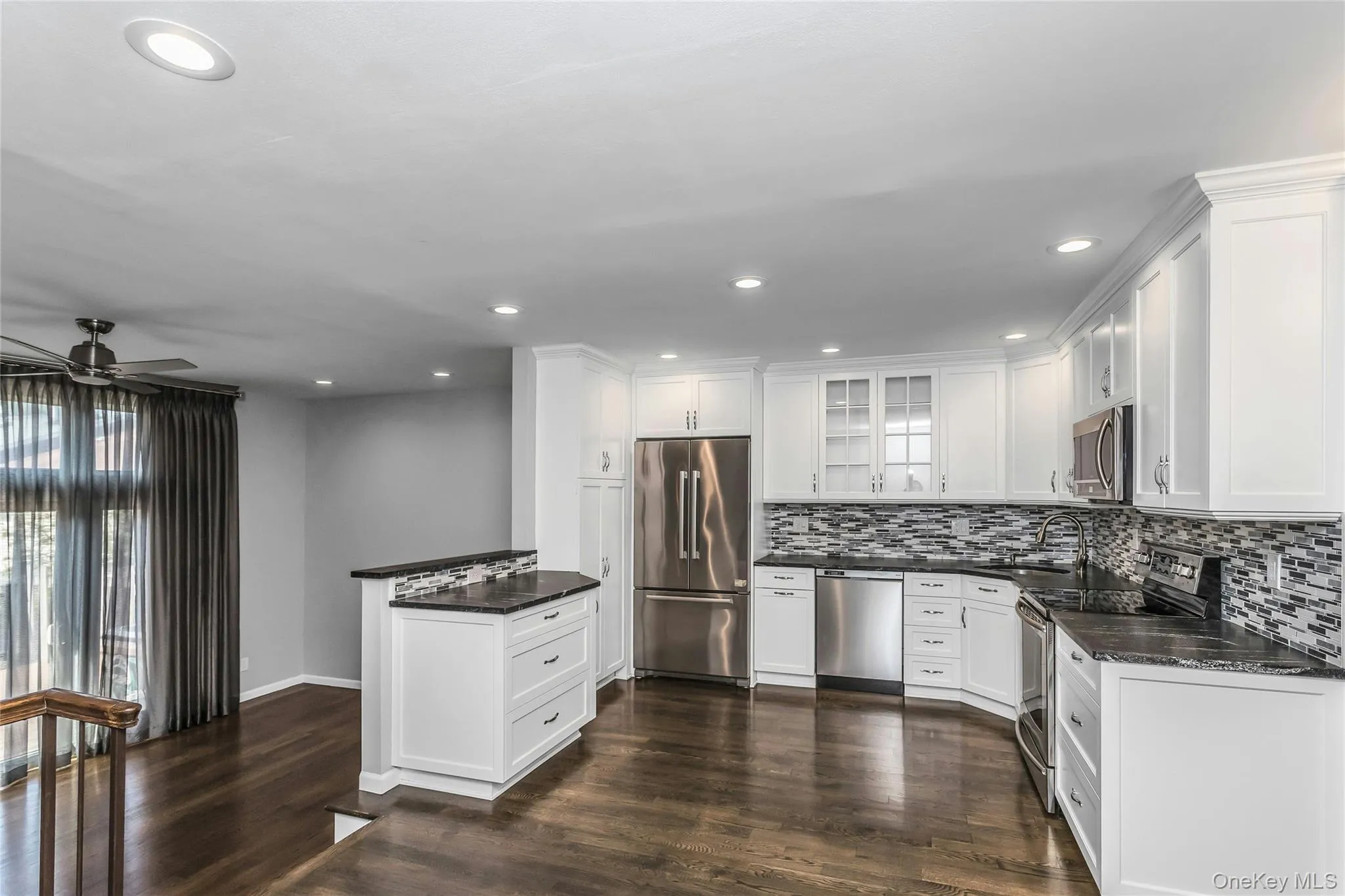 104 Woodlake Drive, Oyster Bay, NY, 3 Bedrooms Bedrooms, 7 Rooms Rooms,2 BathroomsBathrooms,Residential,For Rent,Woodlake,0,1020633 104 Woodlake Drive, Oyster Bay, NY, 3 Bedrooms Bedrooms, 7 Rooms Rooms,2 BathroomsBathrooms,Residential,For Rent,Woodlake,0,1020633