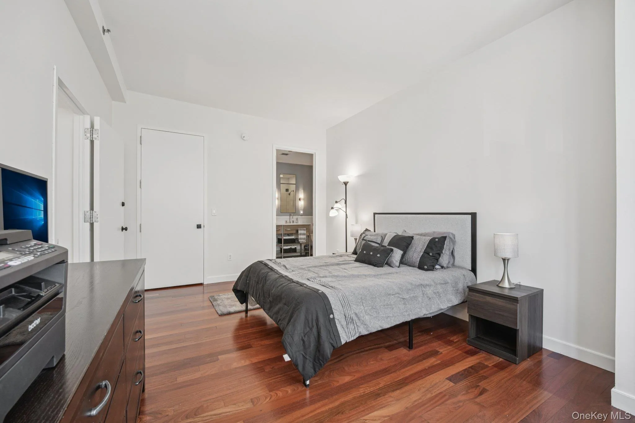25 City Place, White Plains, NY, 1 Bedroom Bedrooms, 3 Rooms Rooms,1 BathroomBathrooms,Residential,For Rent,City,0,1020634 25 City Place, White Plains, NY, 1 Bedroom Bedrooms, 3 Rooms Rooms,1 BathroomBathrooms,Residential,For Rent,City,0,1020634