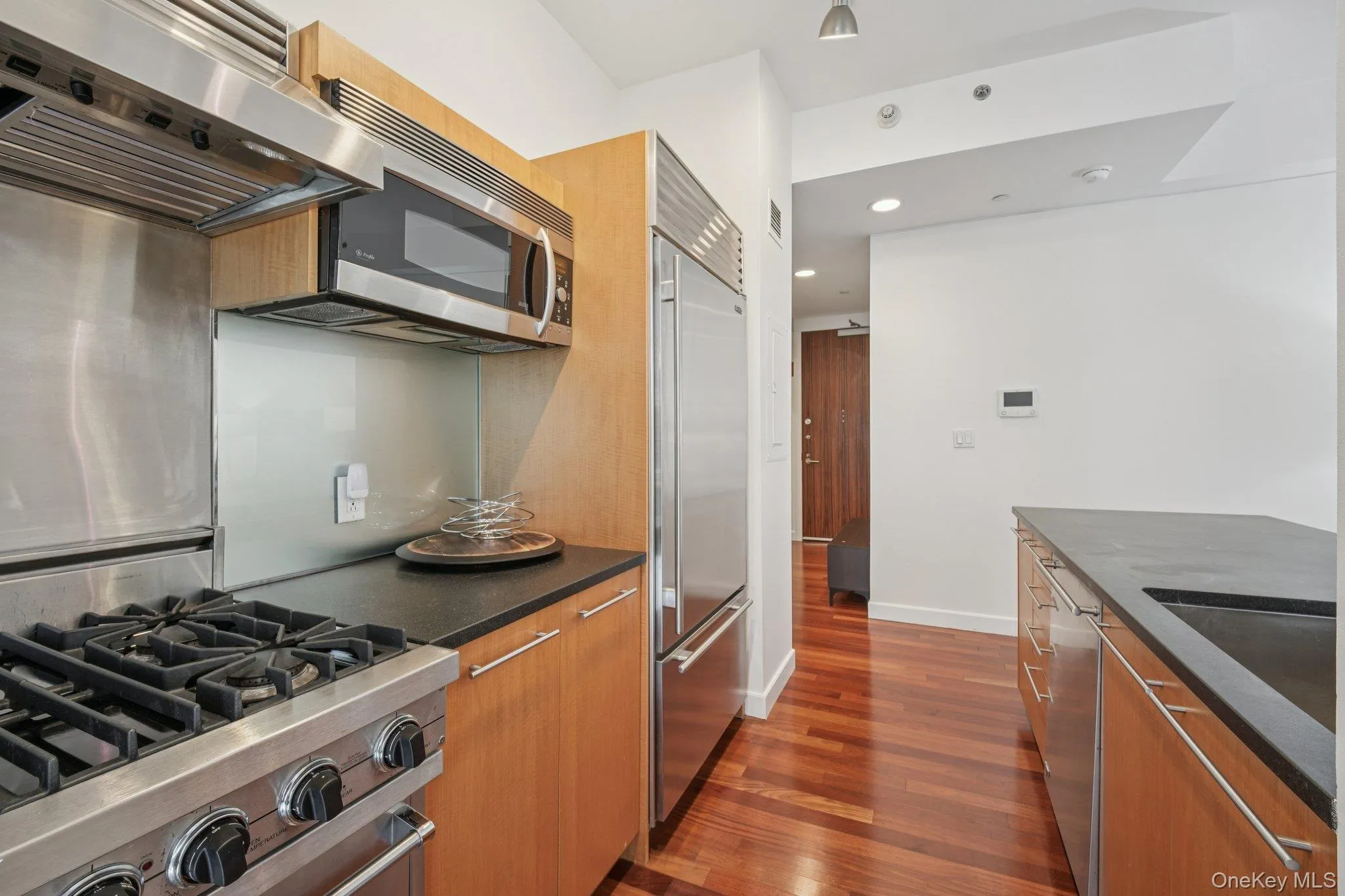 25 City Place, White Plains, NY, 1 Bedroom Bedrooms, 3 Rooms Rooms,1 BathroomBathrooms,Residential,For Rent,City,0,1020634 25 City Place, White Plains, NY, 1 Bedroom Bedrooms, 3 Rooms Rooms,1 BathroomBathrooms,Residential,For Rent,City,0,1020634