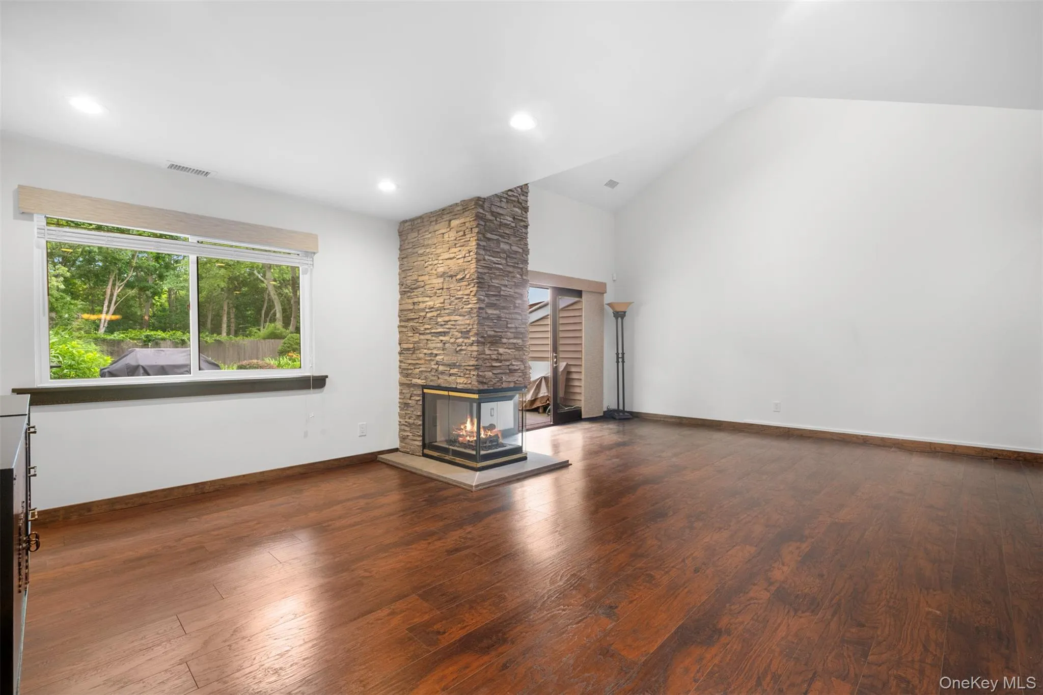 4 Hidden Pines Way, Islip, NY, 2 Bedrooms Bedrooms, 5 Rooms Rooms,2 BathroomsBathrooms,Residential Lease,For Rent,Hidden Pines,0,1020635 4 Hidden Pines Way, Islip, NY, 2 Bedrooms Bedrooms, 5 Rooms Rooms,2 BathroomsBathrooms,Residential Lease,For Rent,Hidden Pines,0,1020635