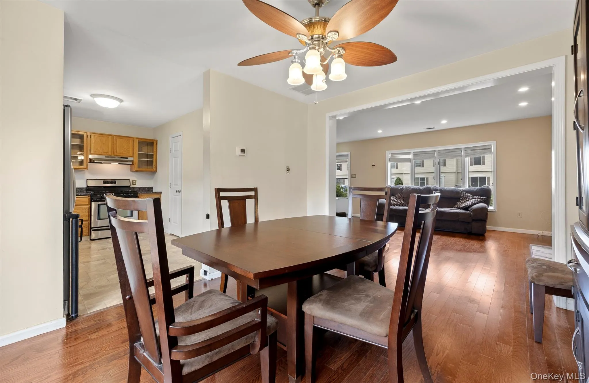 1 Melucci Court, Haverstraw, NY, 3 Bedrooms Bedrooms, 10 Rooms Rooms,2 BathroomsBathrooms,Residential,For Rent,Melucci,0,1020637 1 Melucci Court, Haverstraw, NY, 3 Bedrooms Bedrooms, 10 Rooms Rooms,2 BathroomsBathrooms,Residential,For Rent,Melucci,0,1020637