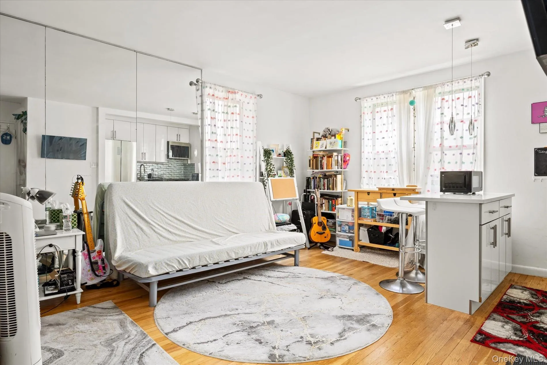 72-61 113th Forest Hills Street, New York, NY, 2 Rooms Rooms,1 BathroomBathrooms,Residential,For Rent,Forest Hills,0,1020641 72-61 113th Forest Hills Street, New York, NY, 2 Rooms Rooms,1 BathroomBathrooms,Residential,For Rent,Forest Hills,0,1020641