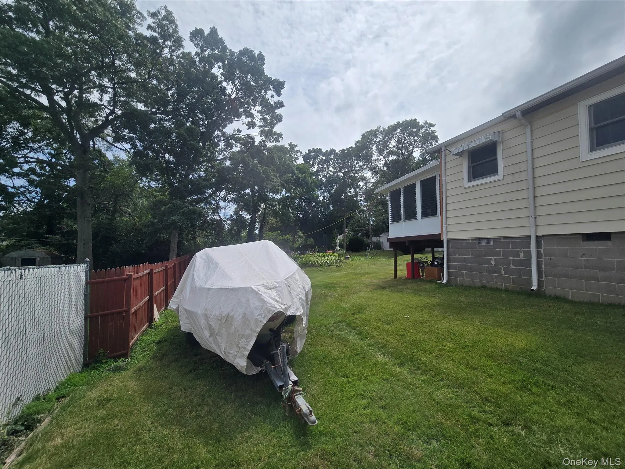 20 Birch Avenue, Brookhaven, NY, 2 Bedrooms Bedrooms, 5 Rooms Rooms,1 BathroomBathrooms,Residential,For Rent,Birch,0,1020644 20 Birch Avenue, Brookhaven, NY, 2 Bedrooms Bedrooms, 5 Rooms Rooms,1 BathroomBathrooms,Residential,For Rent,Birch,0,1020644