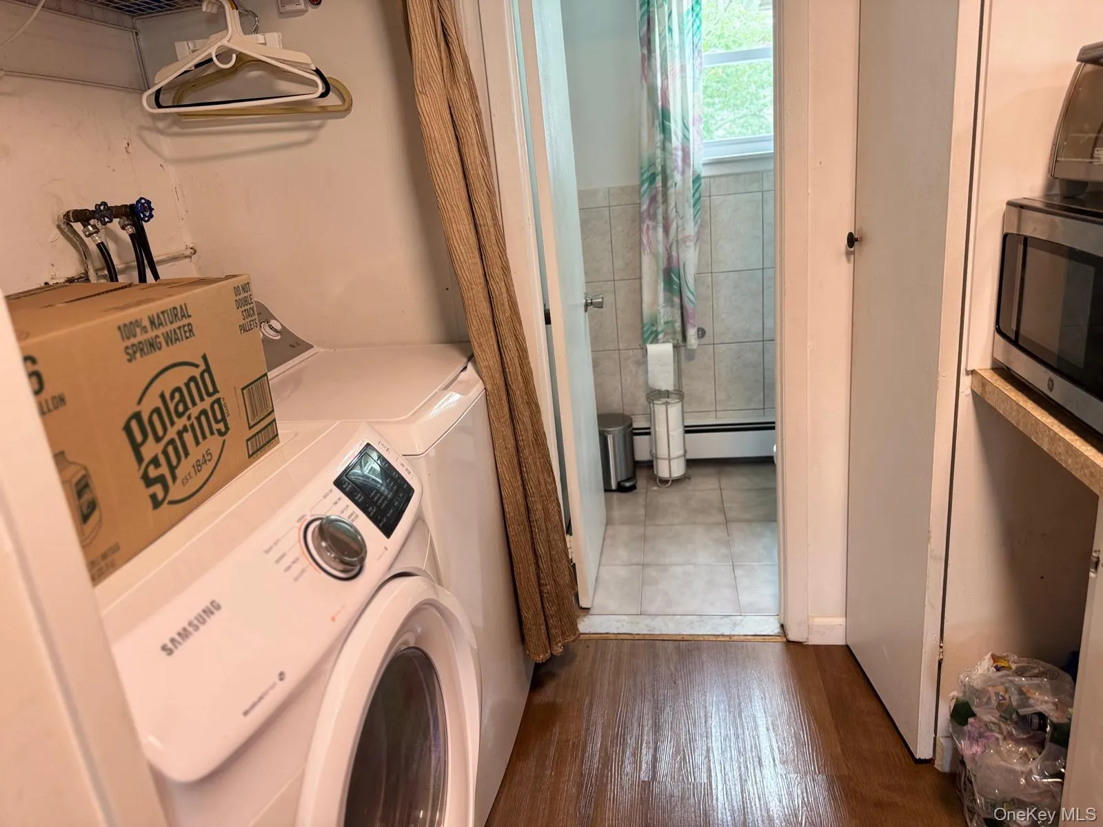 20 Birch Avenue, Brookhaven, NY, 2 Bedrooms Bedrooms, 5 Rooms Rooms,1 BathroomBathrooms,Residential,For Rent,Birch,0,1020644 20 Birch Avenue, Brookhaven, NY, 2 Bedrooms Bedrooms, 5 Rooms Rooms,1 BathroomBathrooms,Residential,For Rent,Birch,0,1020644