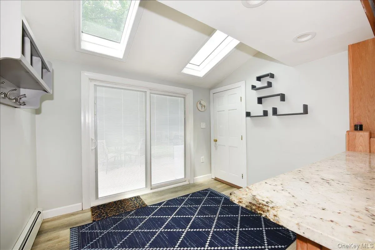 3 School Street, Islip, NY, 3 Bedrooms Bedrooms, 7 Rooms Rooms,2 BathroomsBathrooms,Residential,For Rent,School,0,1020646 3 School Street, Islip, NY, 3 Bedrooms Bedrooms, 7 Rooms Rooms,2 BathroomsBathrooms,Residential,For Rent,School,0,1020646
