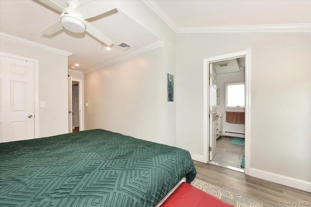 3 School Street, Islip, NY, 3 Bedrooms Bedrooms, 7 Rooms Rooms,2 BathroomsBathrooms,Residential,For Rent,School,0,1020646 3 School Street, Islip, NY, 3 Bedrooms Bedrooms, 7 Rooms Rooms,2 BathroomsBathrooms,Residential,For Rent,School,0,1020646