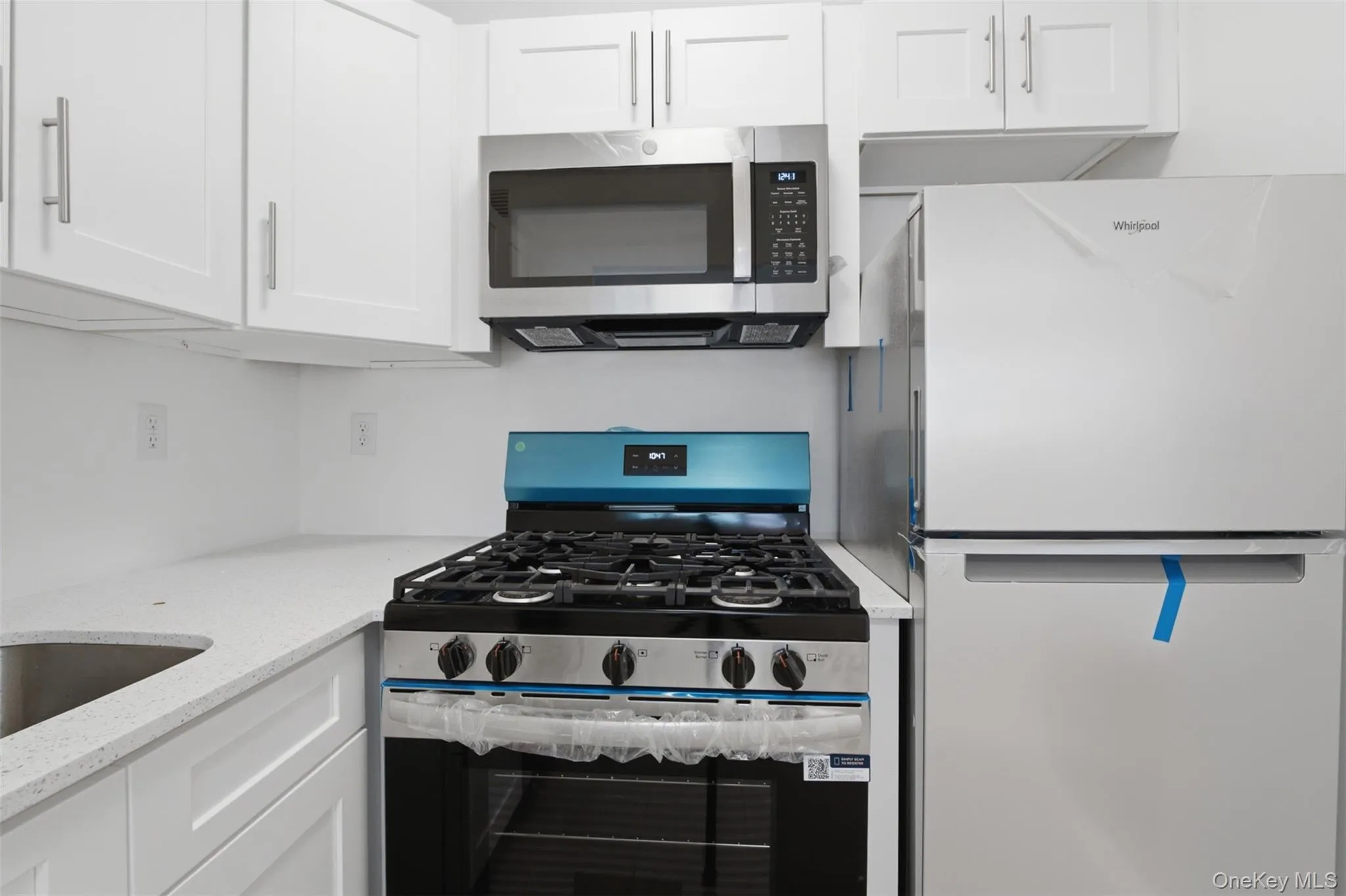 671 Bronx River Road, Yonkers, NY, 1 Bedroom Bedrooms, 3 Rooms Rooms,1 BathroomBathrooms,Residential Lease,For Rent,Bronx River,0,1020648 671 Bronx River Road, Yonkers, NY, 1 Bedroom Bedrooms, 3 Rooms Rooms,1 BathroomBathrooms,Residential Lease,For Rent,Bronx River,0,1020648