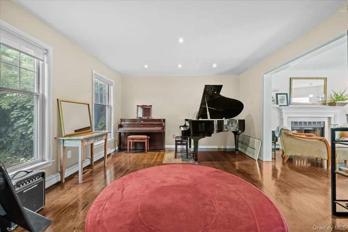 349 Warburton Avenue, Greenburgh, NY, 4 Bedrooms Bedrooms, 8 Rooms Rooms,3 BathroomsBathrooms,Residential Lease,For Rent,Warburton,0,1020650 349 Warburton Avenue, Greenburgh, NY, 4 Bedrooms Bedrooms, 8 Rooms Rooms,3 BathroomsBathrooms,Residential Lease,For Rent,Warburton,0,1020650