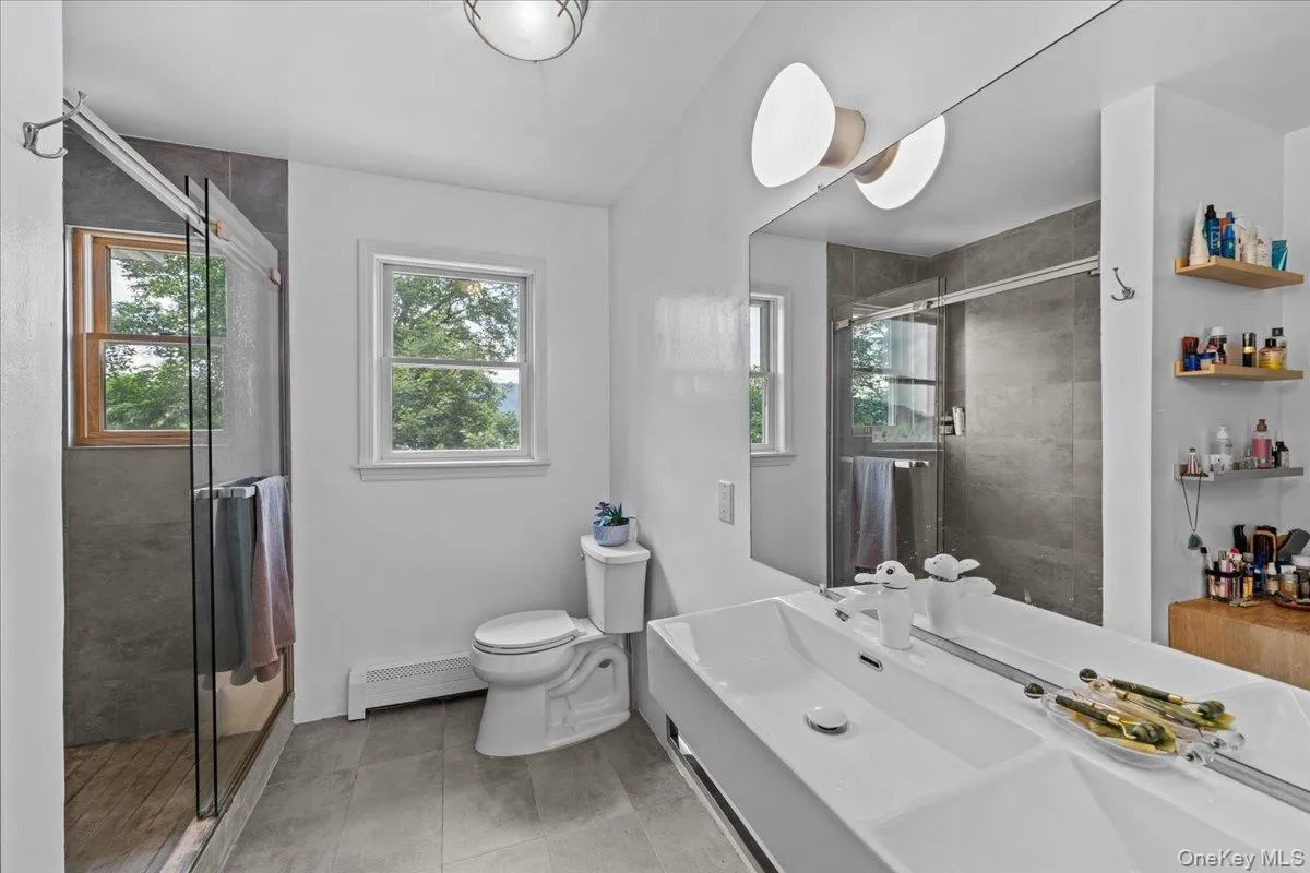 349 Warburton Avenue, Greenburgh, NY, 4 Bedrooms Bedrooms, 8 Rooms Rooms,3 BathroomsBathrooms,Residential Lease,For Rent,Warburton,0,1020650 349 Warburton Avenue, Greenburgh, NY, 4 Bedrooms Bedrooms, 8 Rooms Rooms,3 BathroomsBathrooms,Residential Lease,For Rent,Warburton,0,1020650