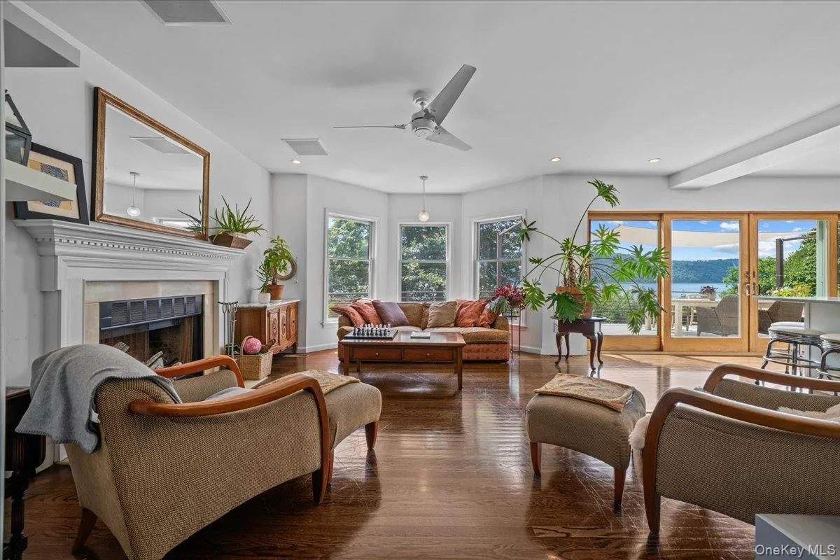 349 Warburton Avenue, Greenburgh, NY, 4 Bedrooms Bedrooms, 8 Rooms Rooms,3 BathroomsBathrooms,Residential Lease,For Rent,Warburton,0,1020650 349 Warburton Avenue, Greenburgh, NY, 4 Bedrooms Bedrooms, 8 Rooms Rooms,3 BathroomsBathrooms,Residential Lease,For Rent,Warburton,0,1020650