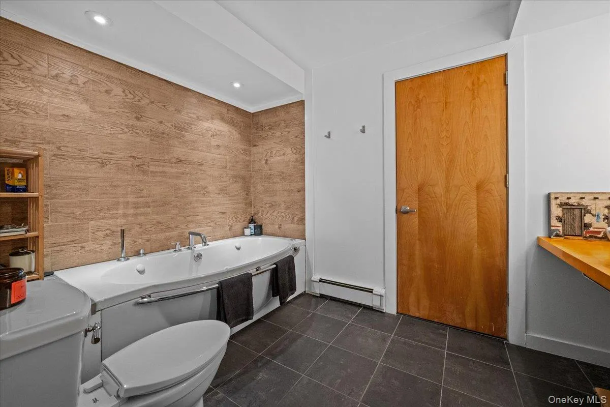 349 Warburton Avenue, Greenburgh, NY, 4 Bedrooms Bedrooms, 8 Rooms Rooms,3 BathroomsBathrooms,Residential Lease,For Rent,Warburton,0,1020650 349 Warburton Avenue, Greenburgh, NY, 4 Bedrooms Bedrooms, 8 Rooms Rooms,3 BathroomsBathrooms,Residential Lease,For Rent,Warburton,0,1020650