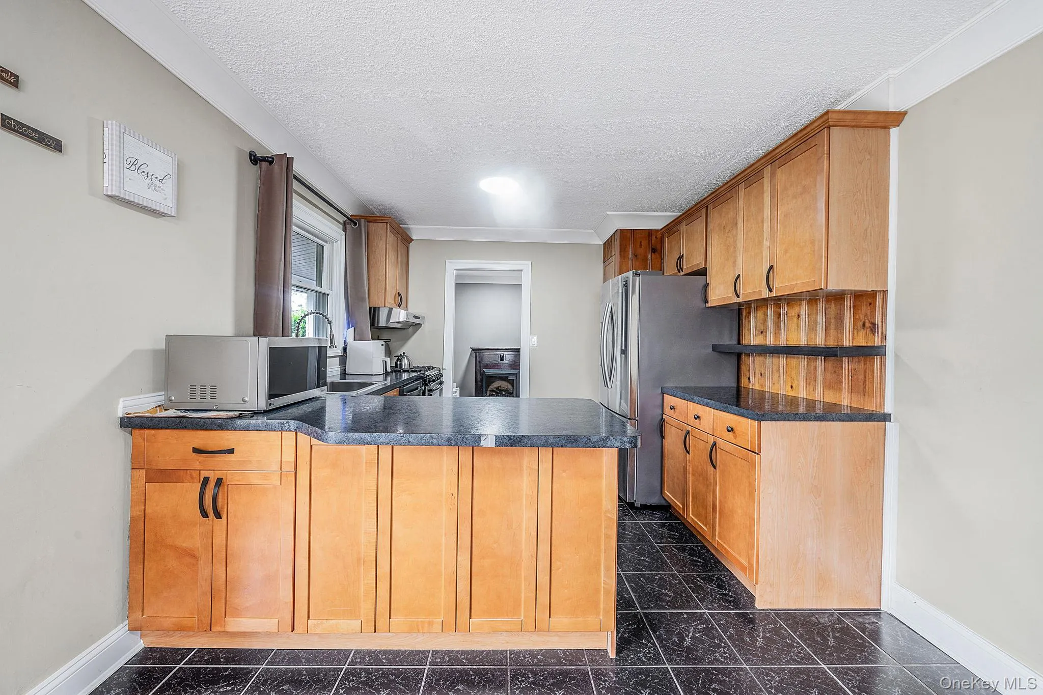 18 Edi Avenue, Oyster Bay, NY, 3 Bedrooms Bedrooms, 7 Rooms Rooms,2 BathroomsBathrooms,Residential,For Rent,Edi,0,1020656 18 Edi Avenue, Oyster Bay, NY, 3 Bedrooms Bedrooms, 7 Rooms Rooms,2 BathroomsBathrooms,Residential,For Rent,Edi,0,1020656