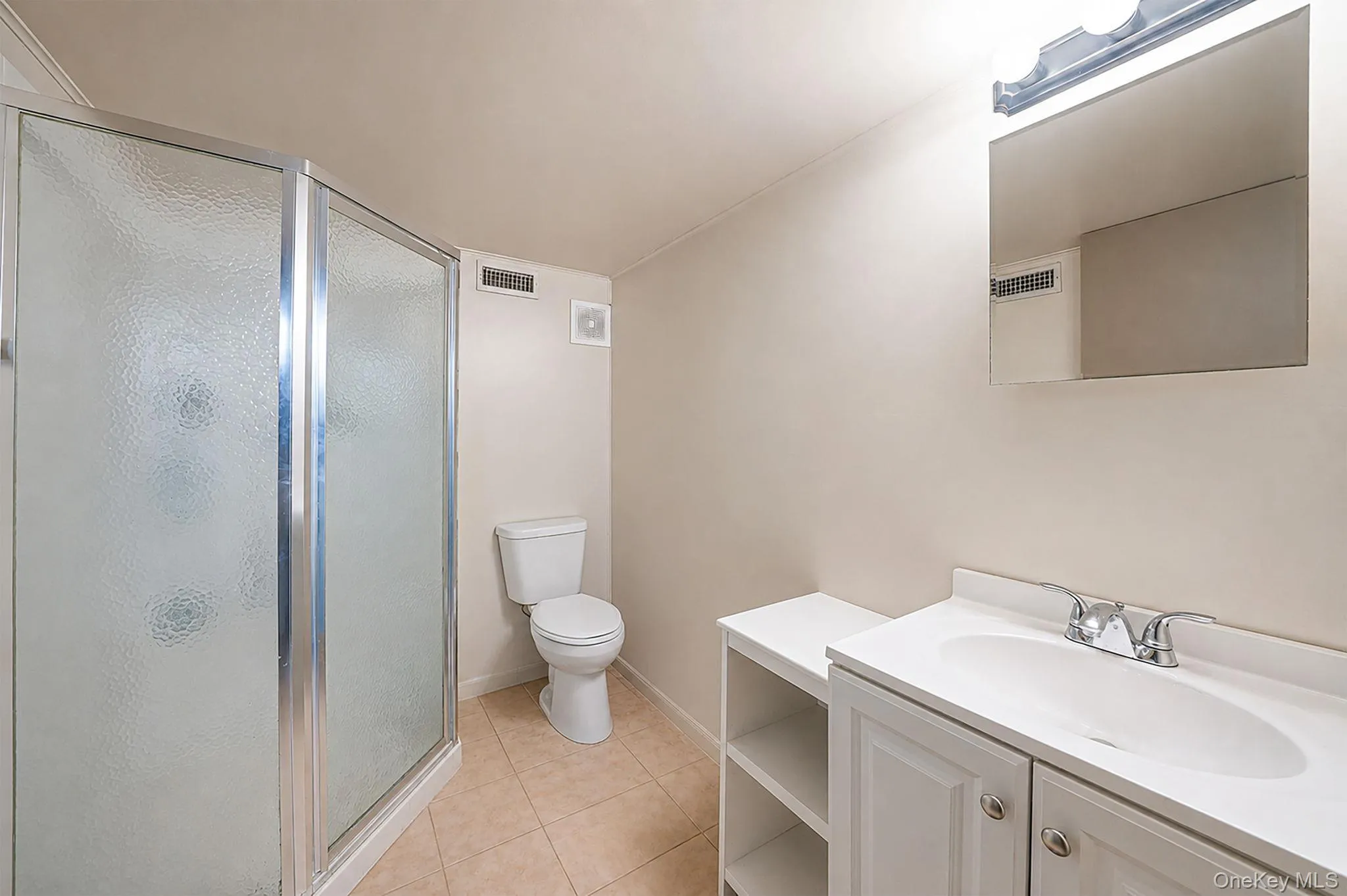 18 Edi Avenue, Oyster Bay, NY, 3 Bedrooms Bedrooms, 7 Rooms Rooms,2 BathroomsBathrooms,Residential,For Rent,Edi,0,1020656 18 Edi Avenue, Oyster Bay, NY, 3 Bedrooms Bedrooms, 7 Rooms Rooms,2 BathroomsBathrooms,Residential,For Rent,Edi,0,1020656