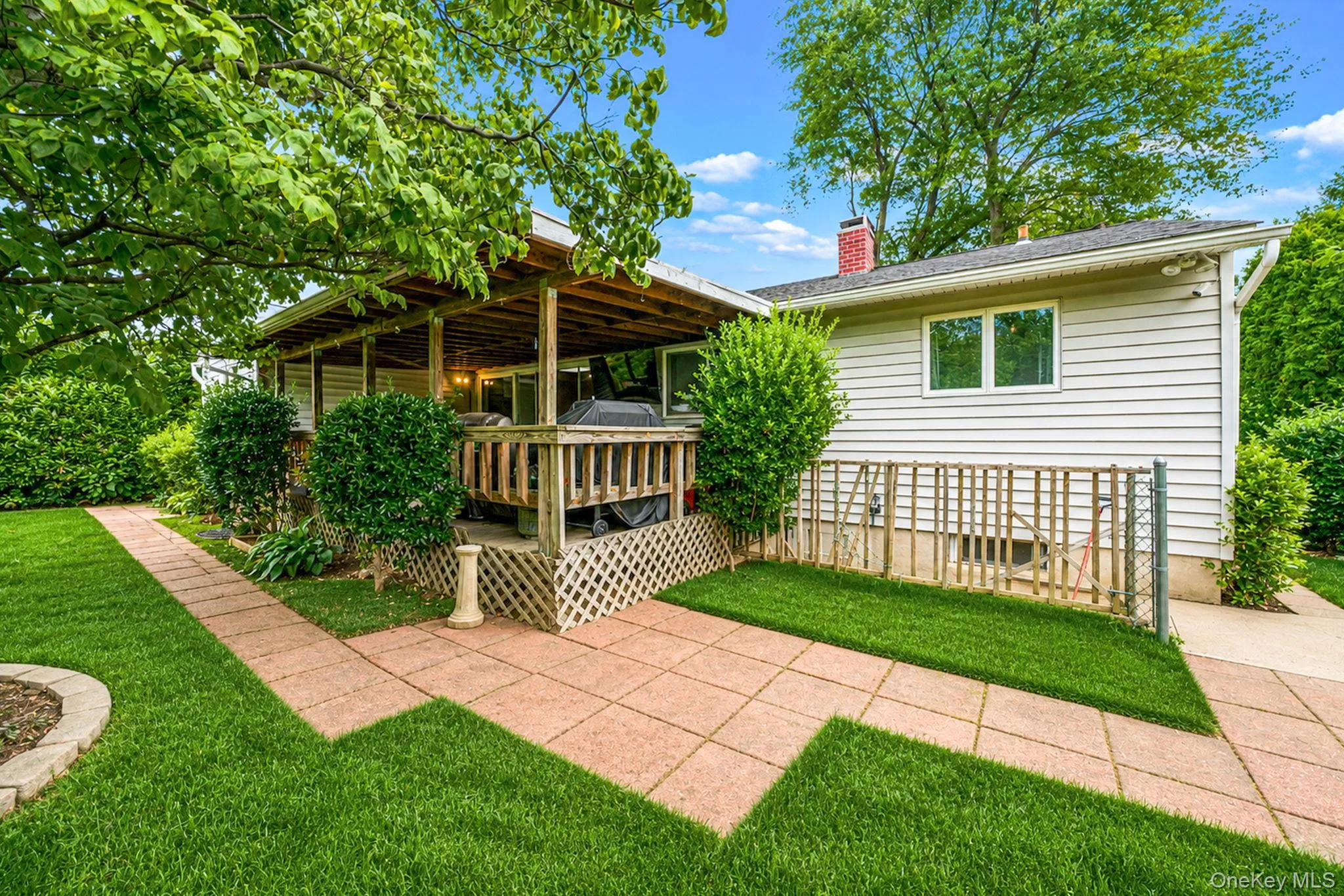 18 Edi Avenue, Oyster Bay, NY, 3 Bedrooms Bedrooms, 7 Rooms Rooms,2 BathroomsBathrooms,Residential,For Rent,Edi,0,1020656 18 Edi Avenue, Oyster Bay, NY, 3 Bedrooms Bedrooms, 7 Rooms Rooms,2 BathroomsBathrooms,Residential,For Rent,Edi,0,1020656