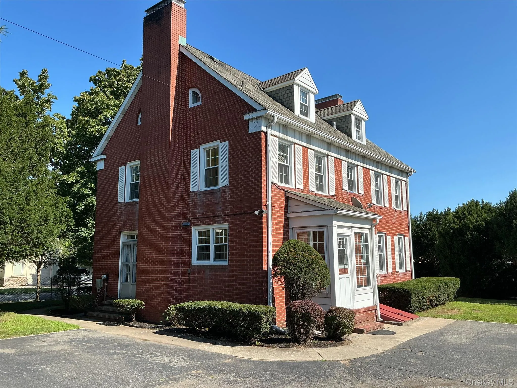 45 Tennyson Avenue, North Hempstead, NY, 6 Bedrooms Bedrooms, 9 Rooms Rooms,2 BathroomsBathrooms,Residential Lease,For Rent,Tennyson,0,1020658 45 Tennyson Avenue, North Hempstead, NY, 6 Bedrooms Bedrooms, 9 Rooms Rooms,2 BathroomsBathrooms,Residential Lease,For Rent,Tennyson,0,1020658