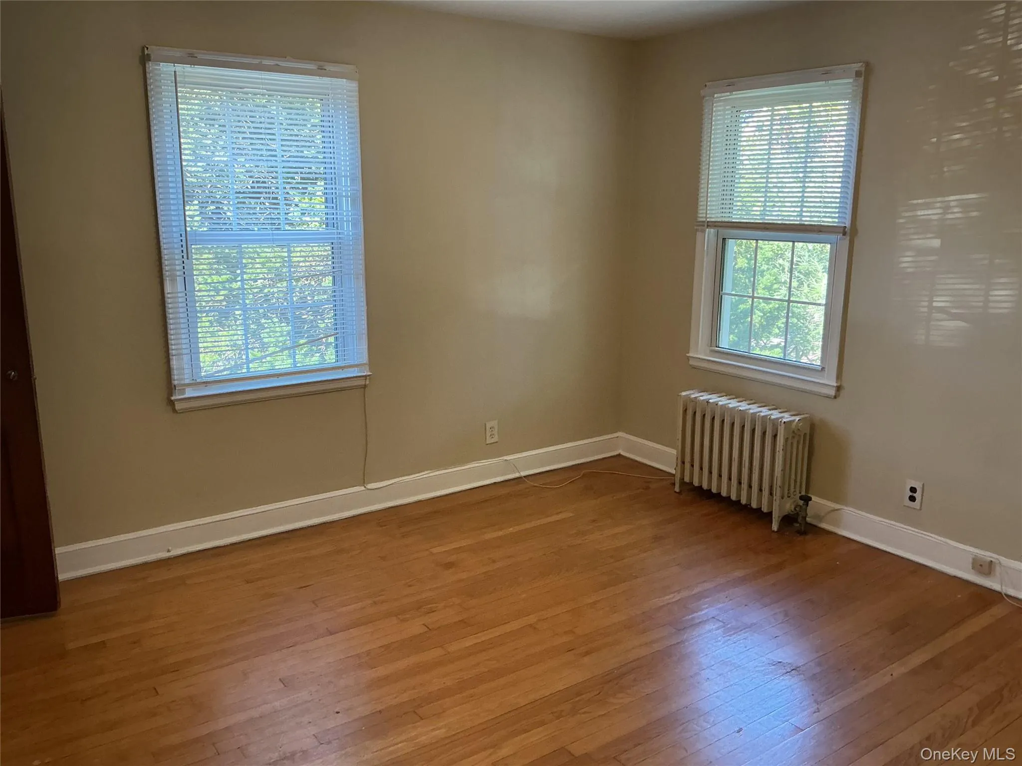 45 Tennyson Avenue, North Hempstead, NY, 6 Bedrooms Bedrooms, 9 Rooms Rooms,2 BathroomsBathrooms,Residential Lease,For Rent,Tennyson,0,1020658 45 Tennyson Avenue, North Hempstead, NY, 6 Bedrooms Bedrooms, 9 Rooms Rooms,2 BathroomsBathrooms,Residential Lease,For Rent,Tennyson,0,1020658