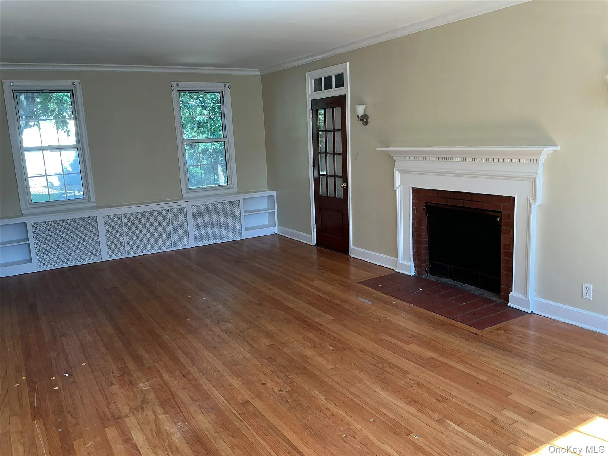 45 Tennyson Avenue, North Hempstead, NY, 6 Bedrooms Bedrooms, 9 Rooms Rooms,2 BathroomsBathrooms,Residential Lease,For Rent,Tennyson,0,1020658 45 Tennyson Avenue, North Hempstead, NY, 6 Bedrooms Bedrooms, 9 Rooms Rooms,2 BathroomsBathrooms,Residential Lease,For Rent,Tennyson,0,1020658