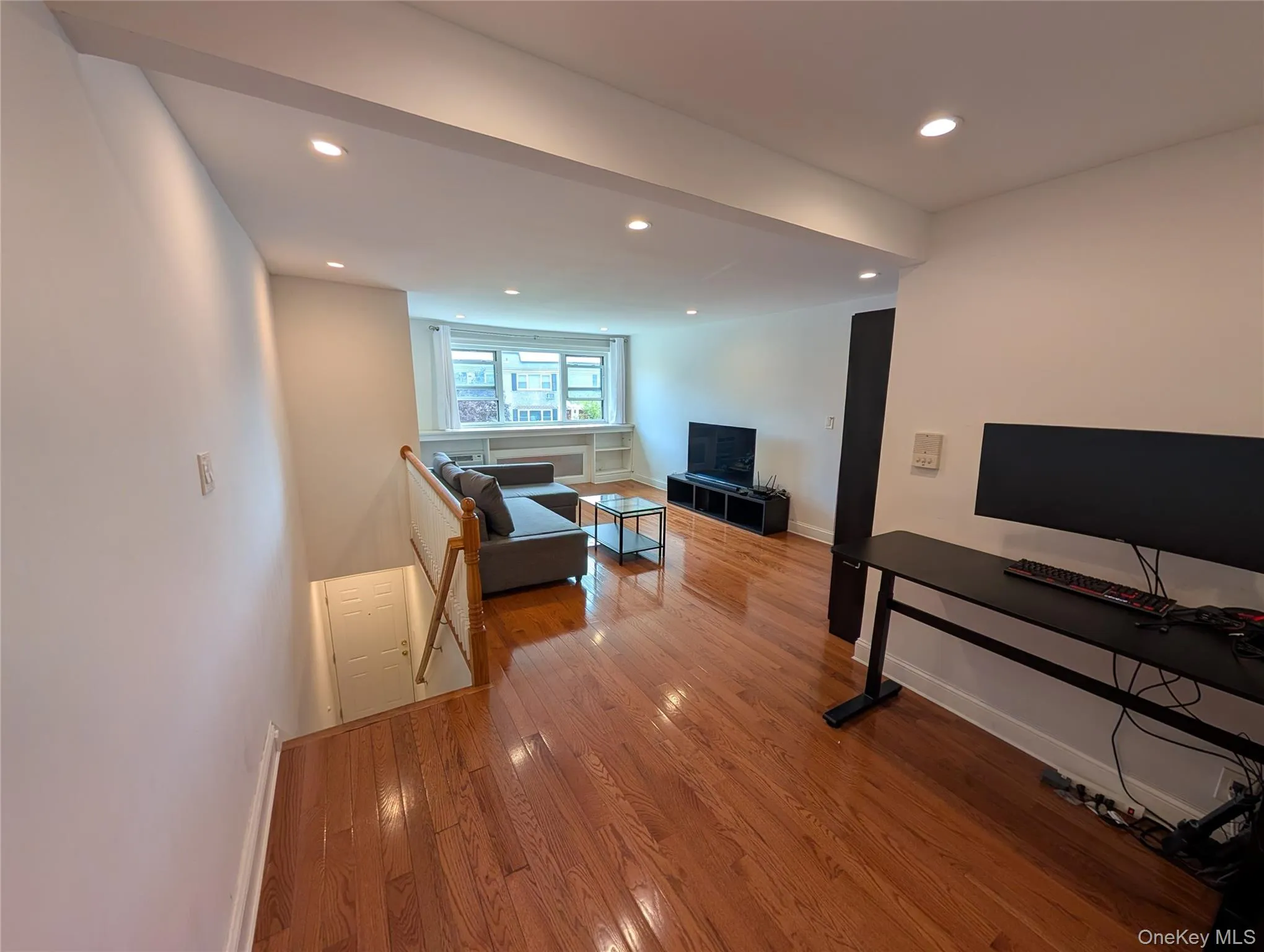 15048 Jewel Avenue, New York, NY, 1 Bedroom Bedrooms, 4 Rooms Rooms,1 BathroomBathrooms,Residential,For Rent,Jewel,0,1020659 15048 Jewel Avenue, New York, NY, 1 Bedroom Bedrooms, 4 Rooms Rooms,1 BathroomBathrooms,Residential,For Rent,Jewel,0,1020659