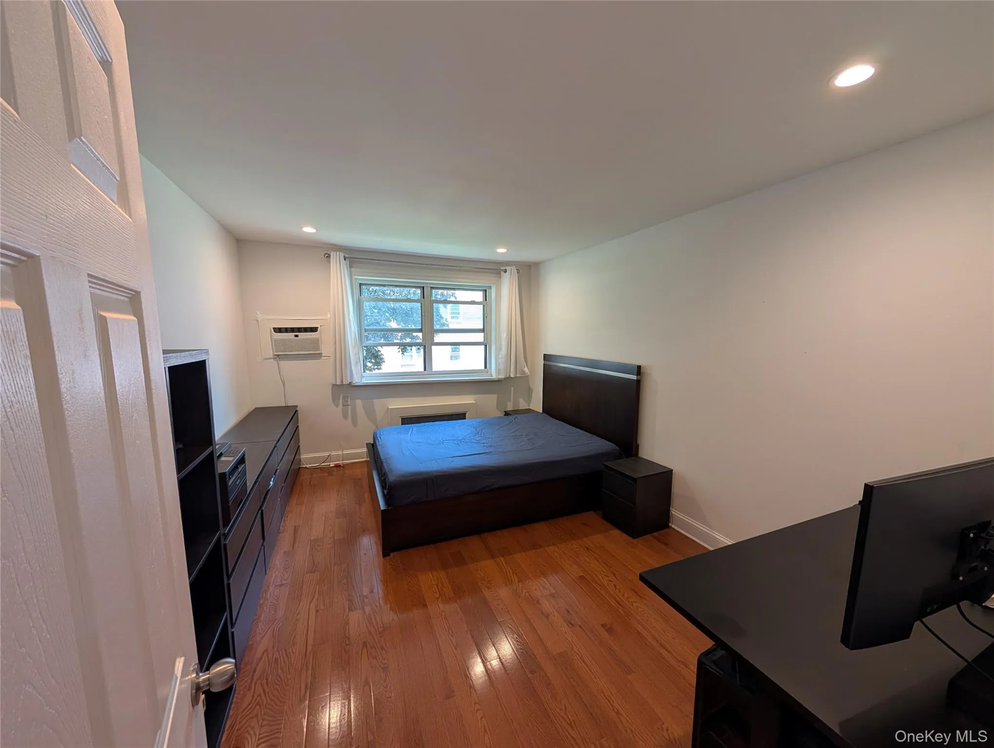 15048 Jewel Avenue, New York, NY, 1 Bedroom Bedrooms, 4 Rooms Rooms,1 BathroomBathrooms,Residential,For Rent,Jewel,0,1020659 15048 Jewel Avenue, New York, NY, 1 Bedroom Bedrooms, 4 Rooms Rooms,1 BathroomBathrooms,Residential,For Rent,Jewel,0,1020659
