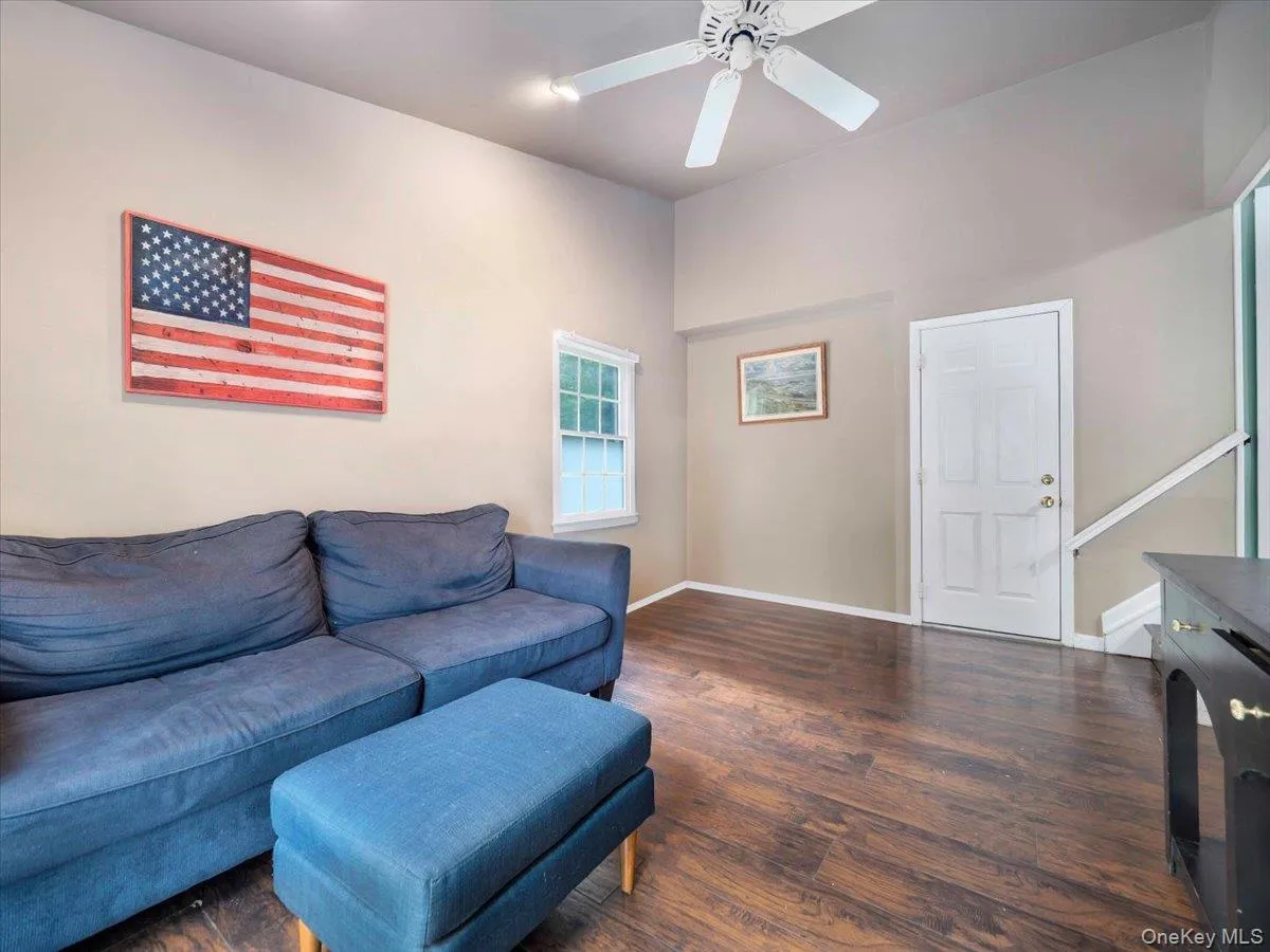 44 Oriole Street, Orangetown, NY, 3 Bedrooms Bedrooms, 7 Rooms Rooms,2 BathroomsBathrooms,Residential,For Rent,Oriole,0,1020660 44 Oriole Street, Orangetown, NY, 3 Bedrooms Bedrooms, 7 Rooms Rooms,2 BathroomsBathrooms,Residential,For Rent,Oriole,0,1020660