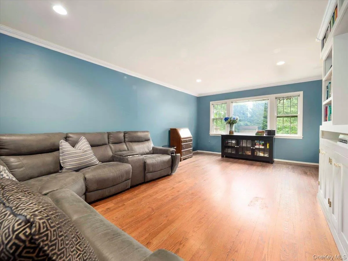 44 Oriole Street, Orangetown, NY, 3 Bedrooms Bedrooms, 7 Rooms Rooms,2 BathroomsBathrooms,Residential,For Rent,Oriole,0,1020660 44 Oriole Street, Orangetown, NY, 3 Bedrooms Bedrooms, 7 Rooms Rooms,2 BathroomsBathrooms,Residential,For Rent,Oriole,0,1020660
