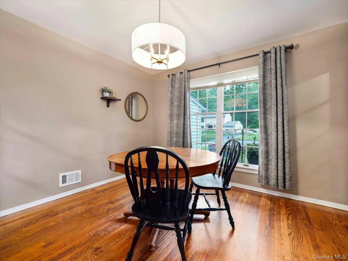 44 Oriole Street, Orangetown, NY, 3 Bedrooms Bedrooms, 7 Rooms Rooms,2 BathroomsBathrooms,Residential,For Rent,Oriole,0,1020660 44 Oriole Street, Orangetown, NY, 3 Bedrooms Bedrooms, 7 Rooms Rooms,2 BathroomsBathrooms,Residential,For Rent,Oriole,0,1020660