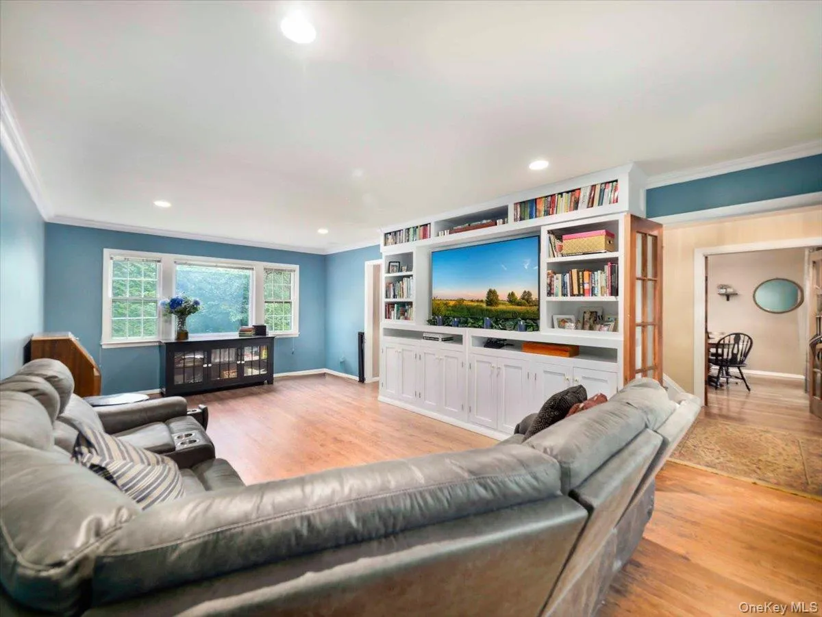 44 Oriole Street, Orangetown, NY, 3 Bedrooms Bedrooms, 7 Rooms Rooms,2 BathroomsBathrooms,Residential,For Rent,Oriole,0,1020660 44 Oriole Street, Orangetown, NY, 3 Bedrooms Bedrooms, 7 Rooms Rooms,2 BathroomsBathrooms,Residential,For Rent,Oriole,0,1020660