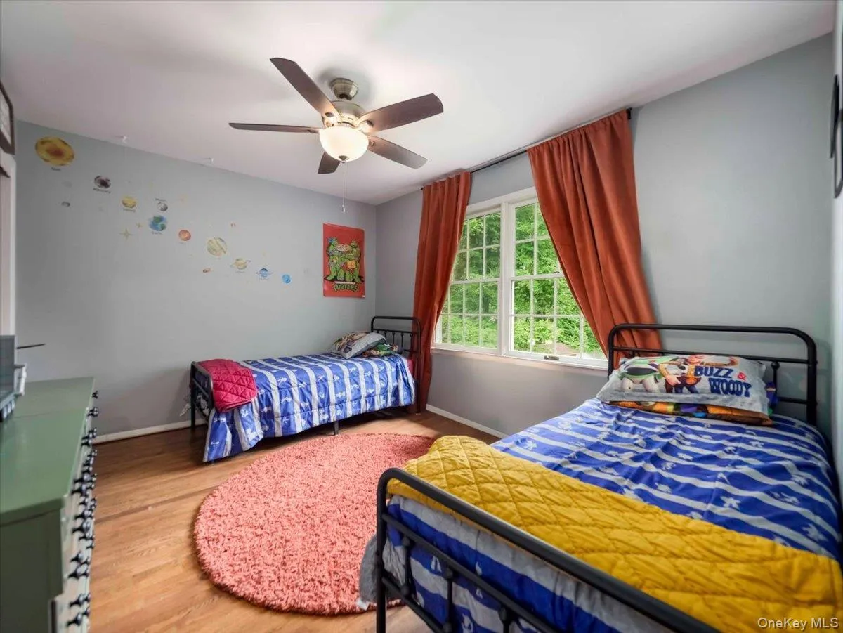 44 Oriole Street, Orangetown, NY, 3 Bedrooms Bedrooms, 7 Rooms Rooms,2 BathroomsBathrooms,Residential,For Rent,Oriole,0,1020660 44 Oriole Street, Orangetown, NY, 3 Bedrooms Bedrooms, 7 Rooms Rooms,2 BathroomsBathrooms,Residential,For Rent,Oriole,0,1020660